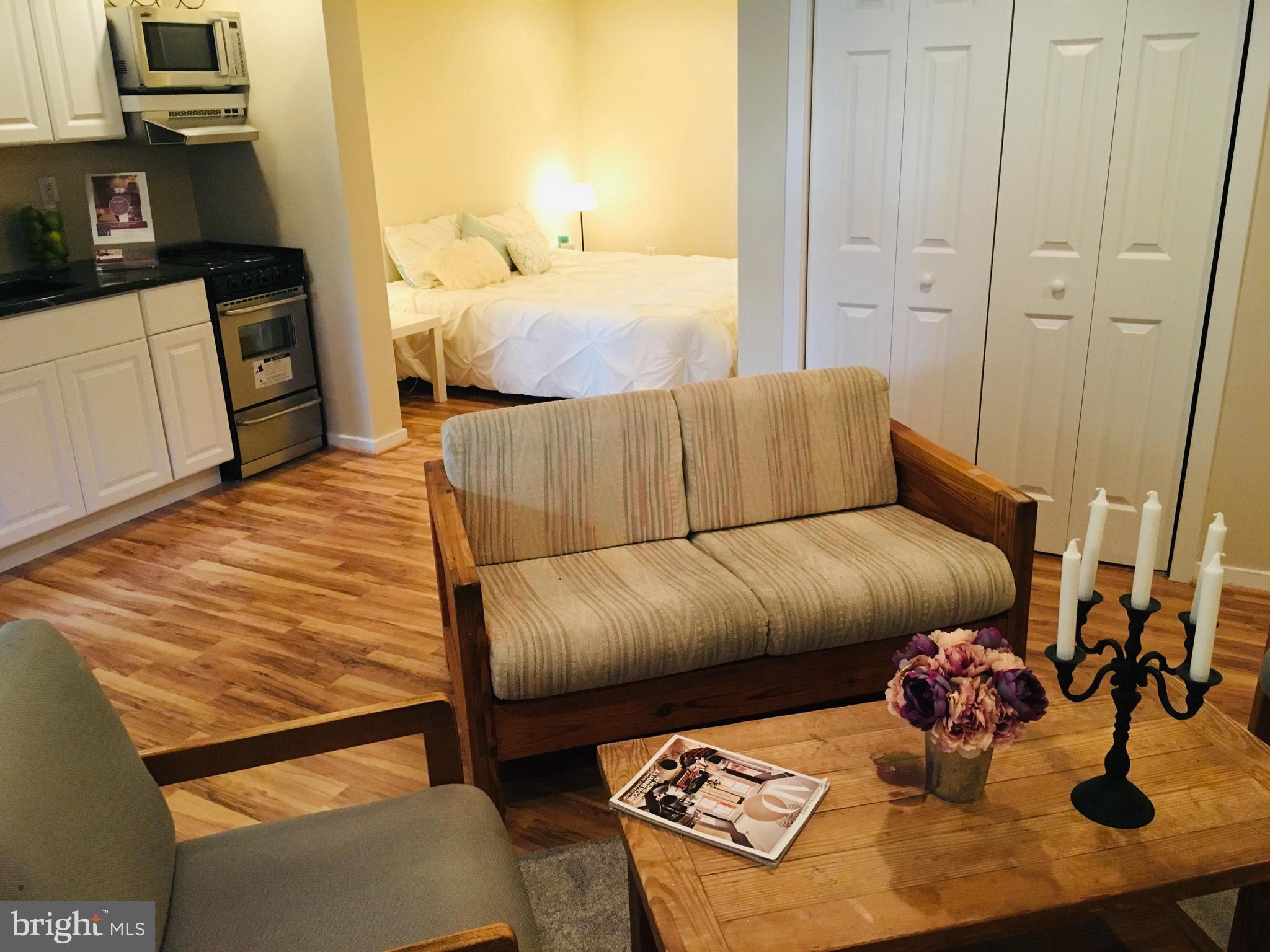 CHRISTOPHER COURT - Residential