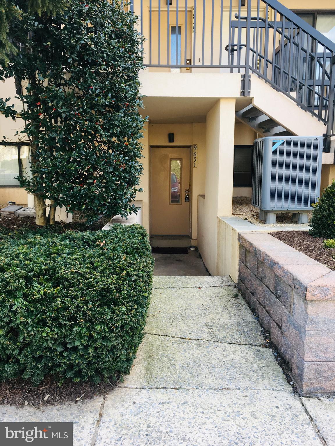 CHRISTOPHER COURT - Residential