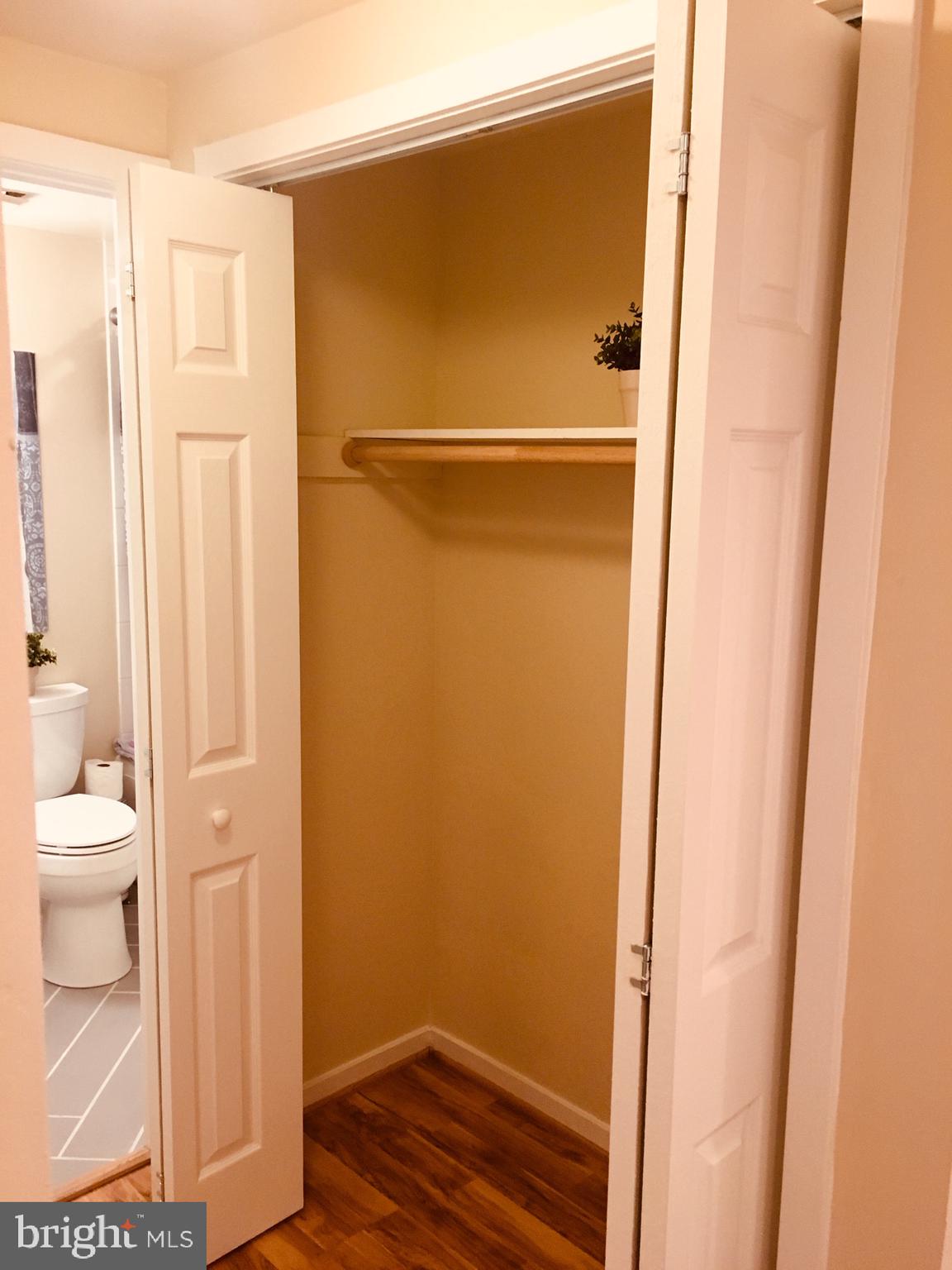 CHRISTOPHER COURT - Residential