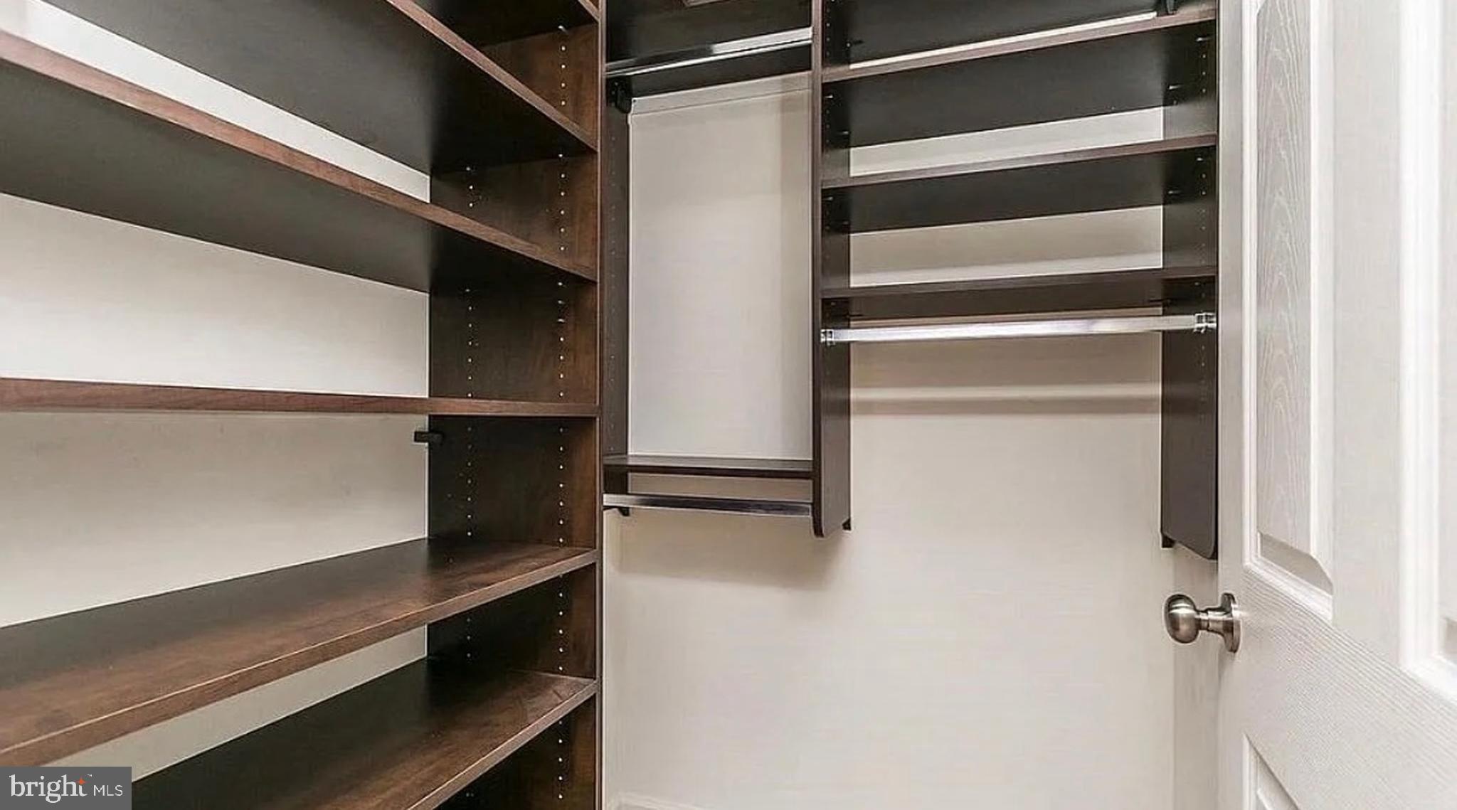 STONEY RUN - Residential