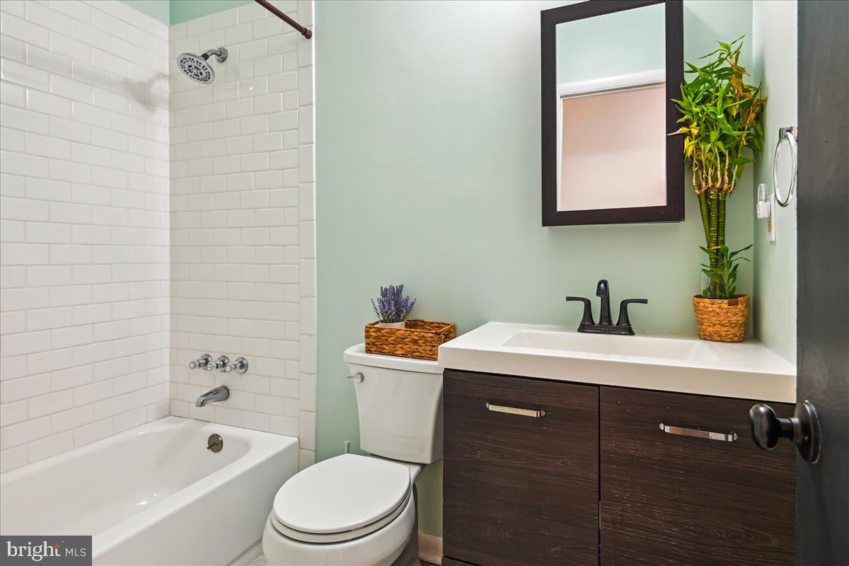 SUNRISE BEACH - Residential