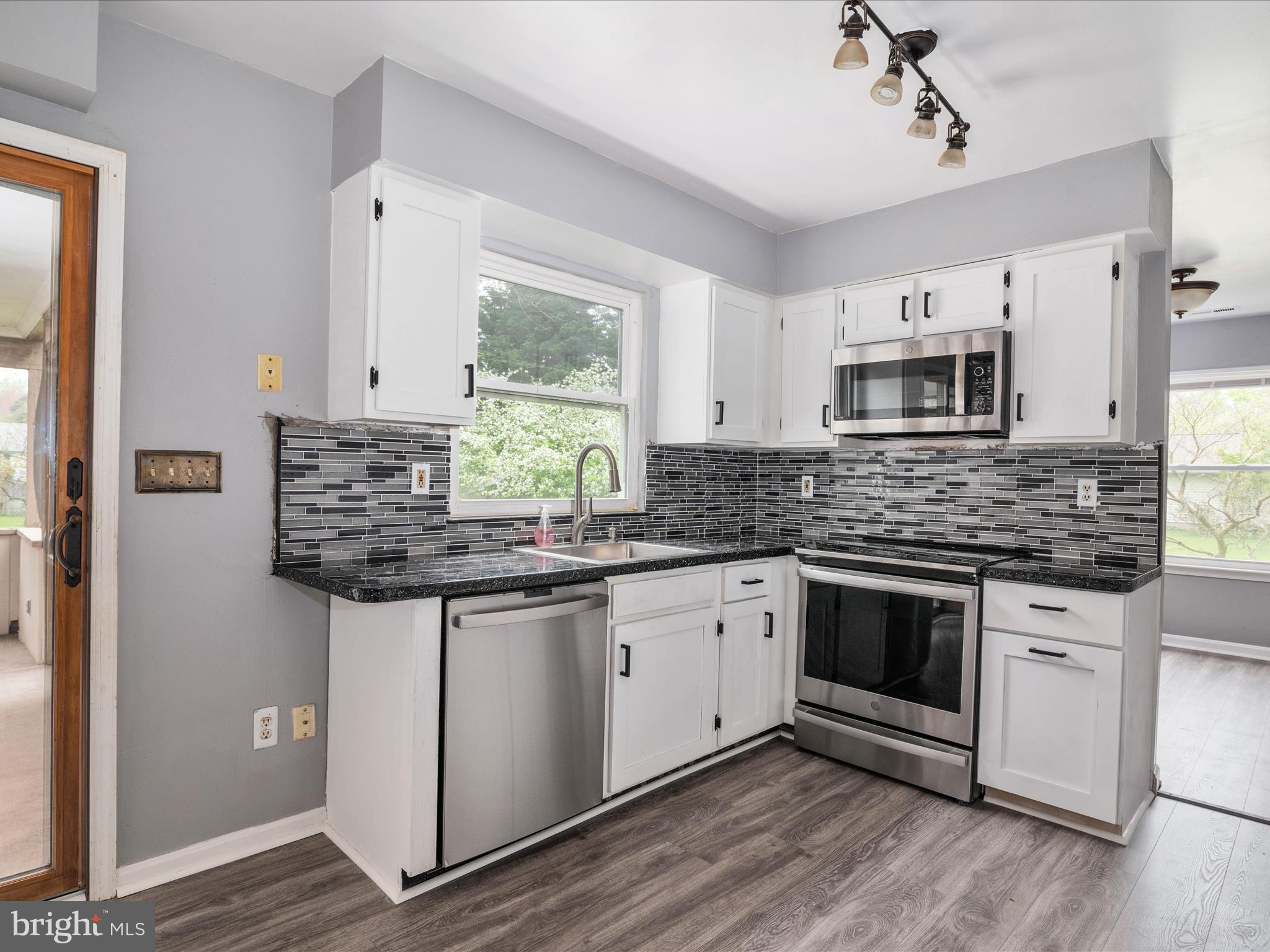 KENT ISLAND ESTATES - Residential