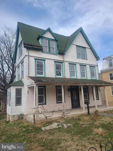226 S 4th Street, Darby, PA MLS: PADE2086508