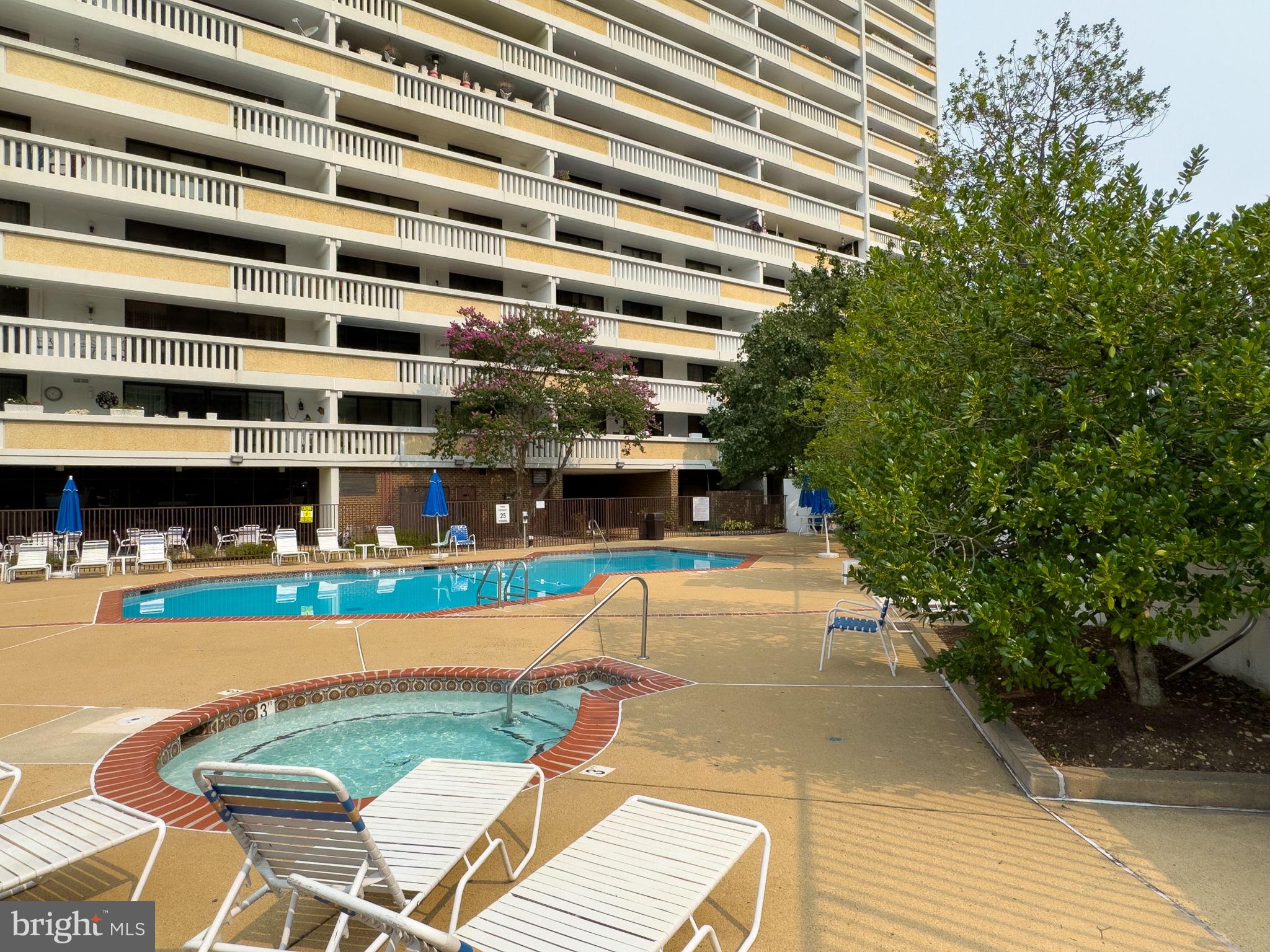 ALEXANDRIA KNOLLS - Residential