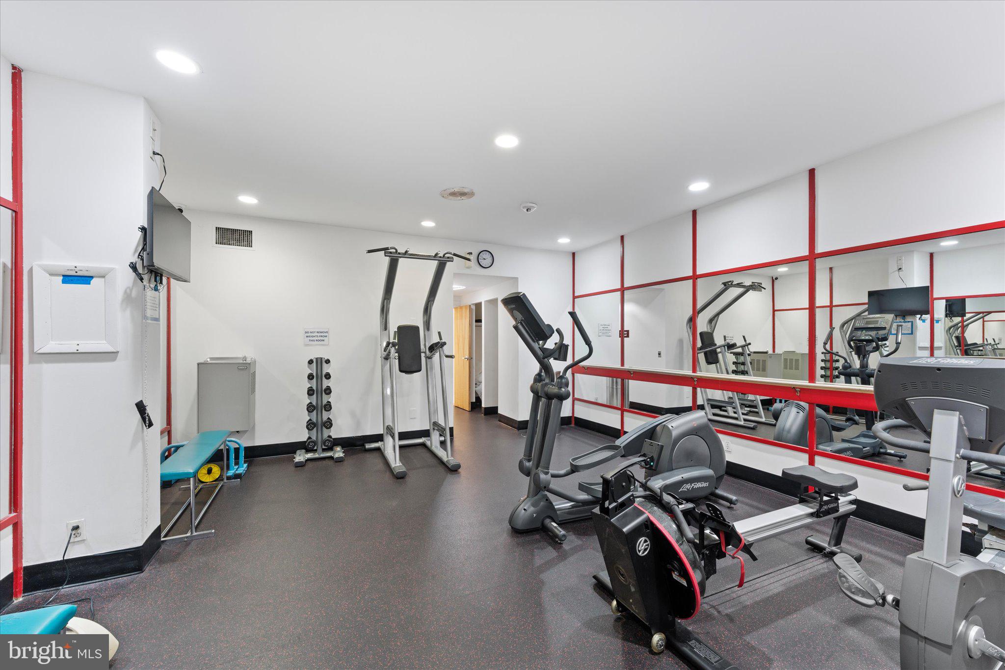 ALEXANDRIA KNOLLS - Residential