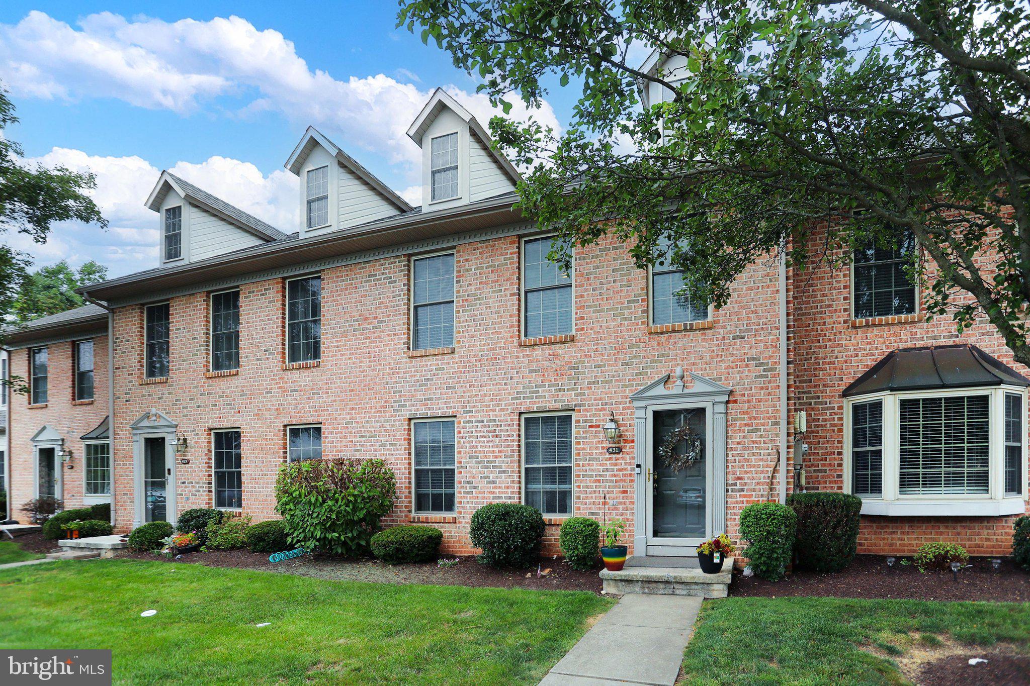 431 WAVERLY WOODS DRIVE