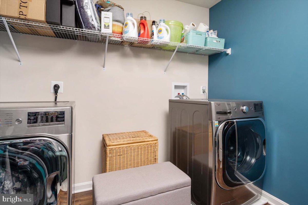 NORTH BROOK - Residential