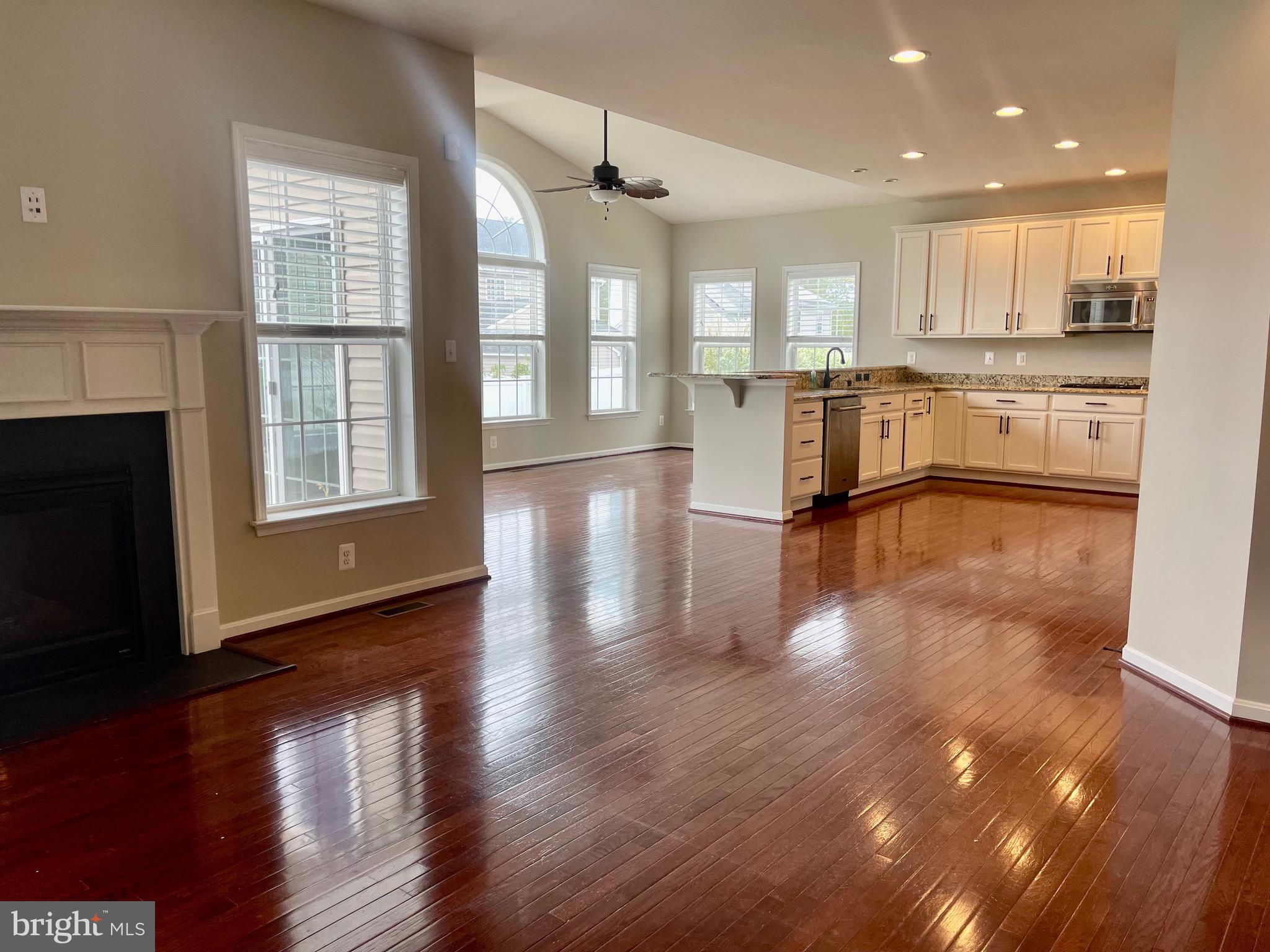 NORTH BROOK - Residential