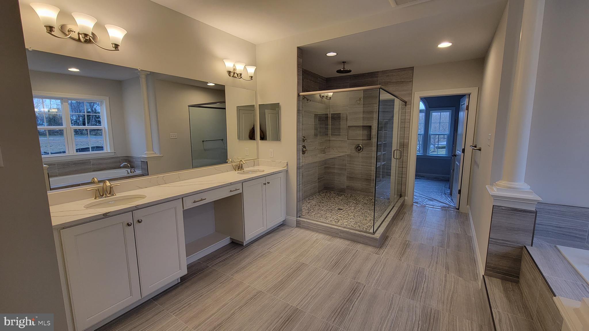 MCCANN ESTATES - Residential