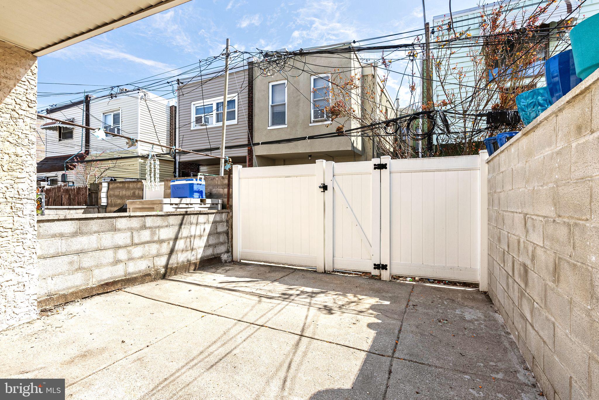 LOWER MOYAMENSING - Residential