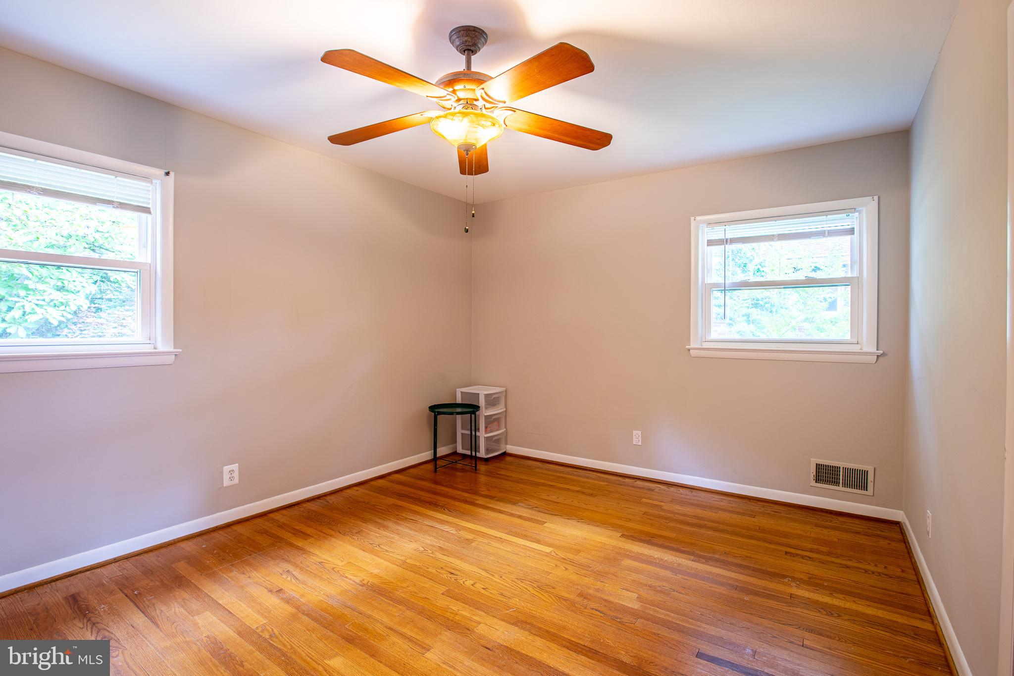 SILVER SPRING - Residential Lease