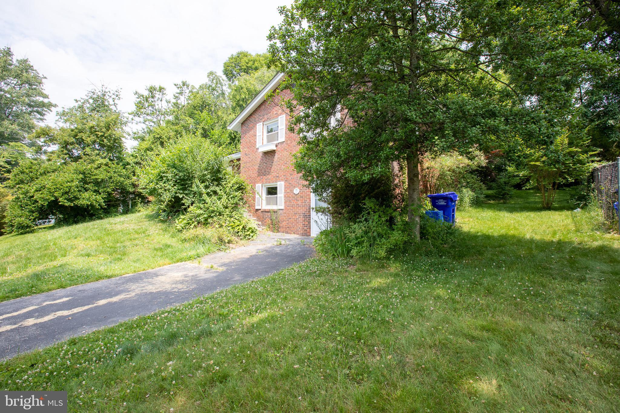 SILVER SPRING - Residential Lease