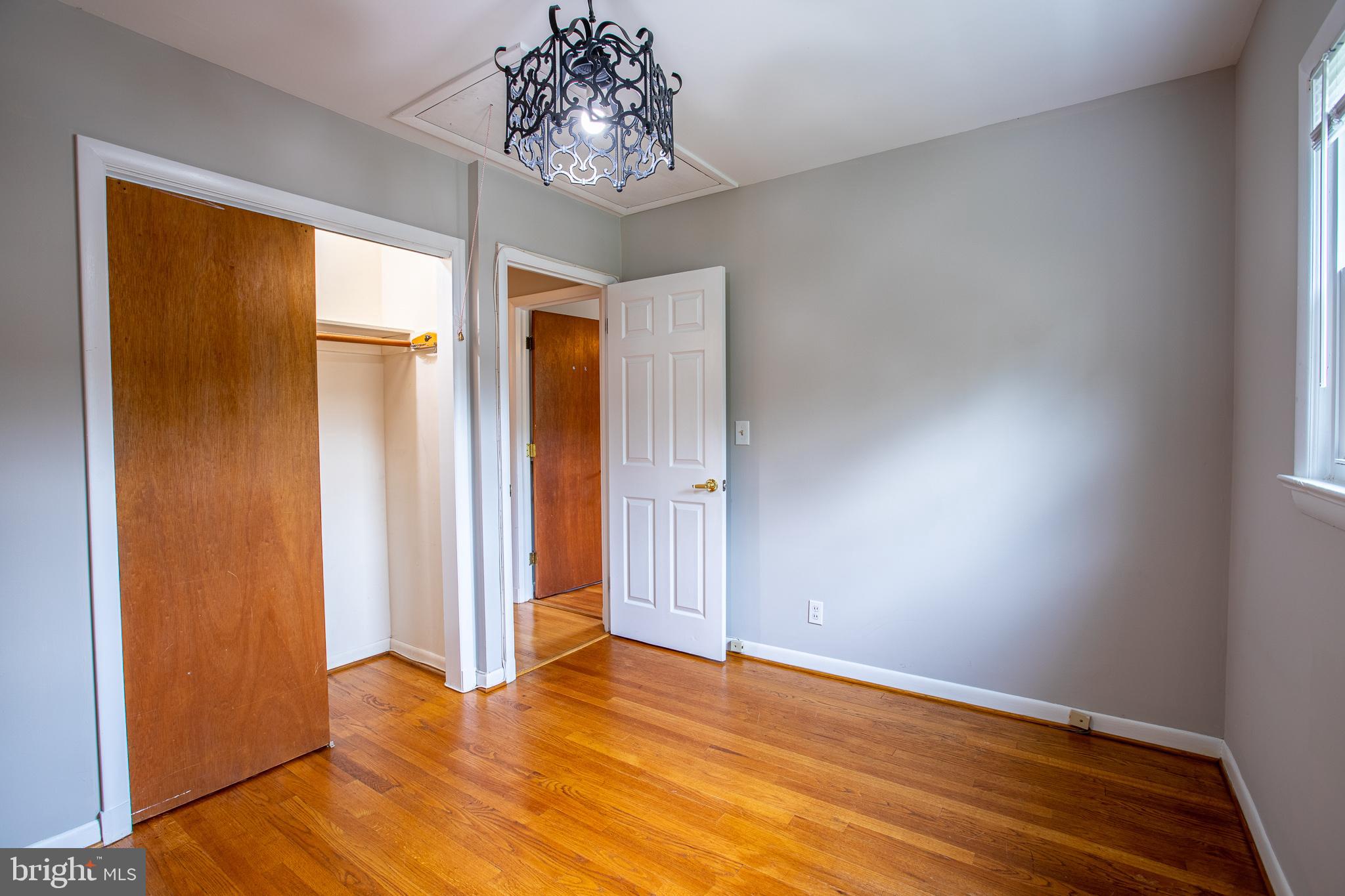 SILVER SPRING - Residential Lease