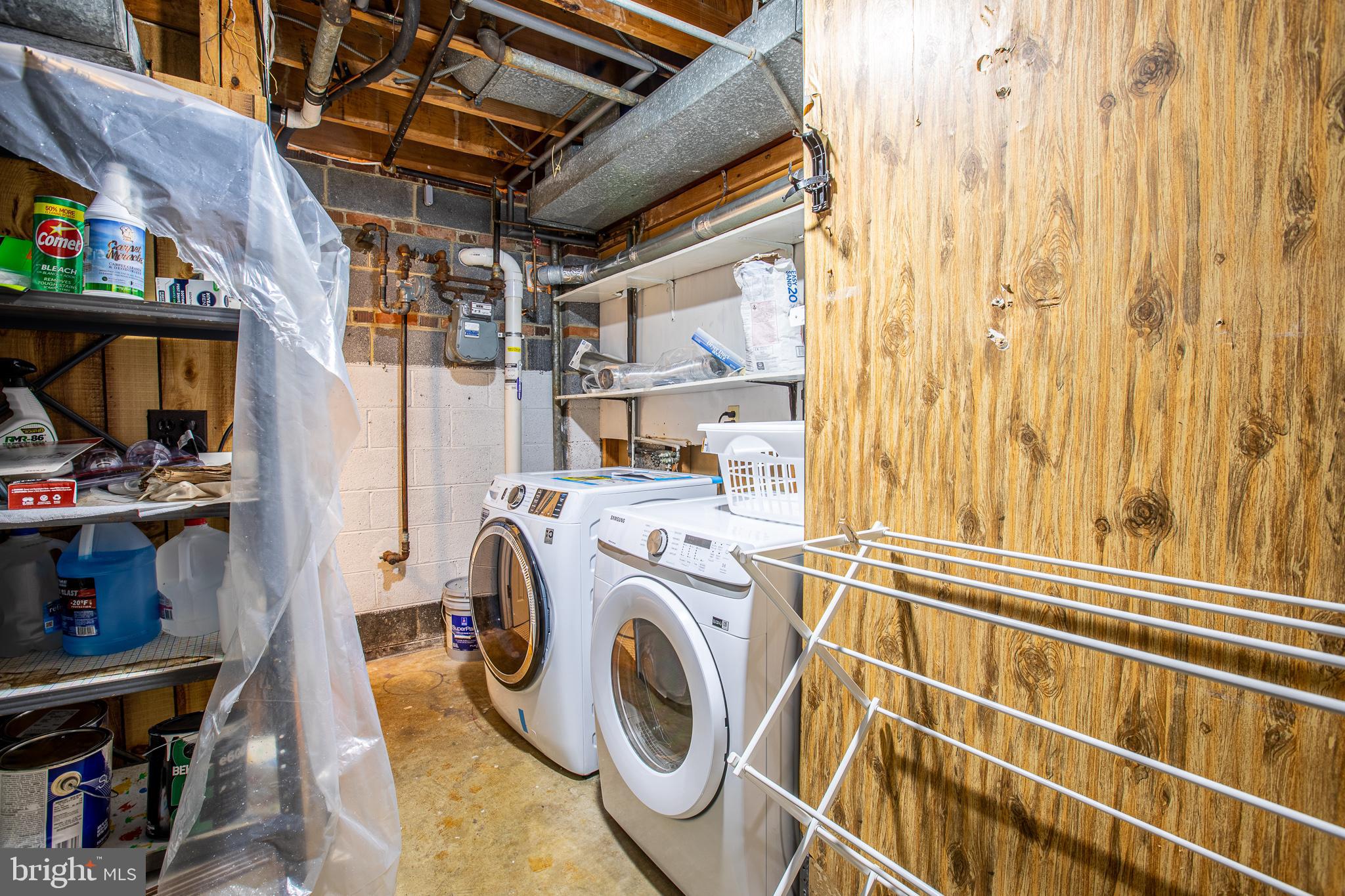 SILVER SPRING - Residential Lease