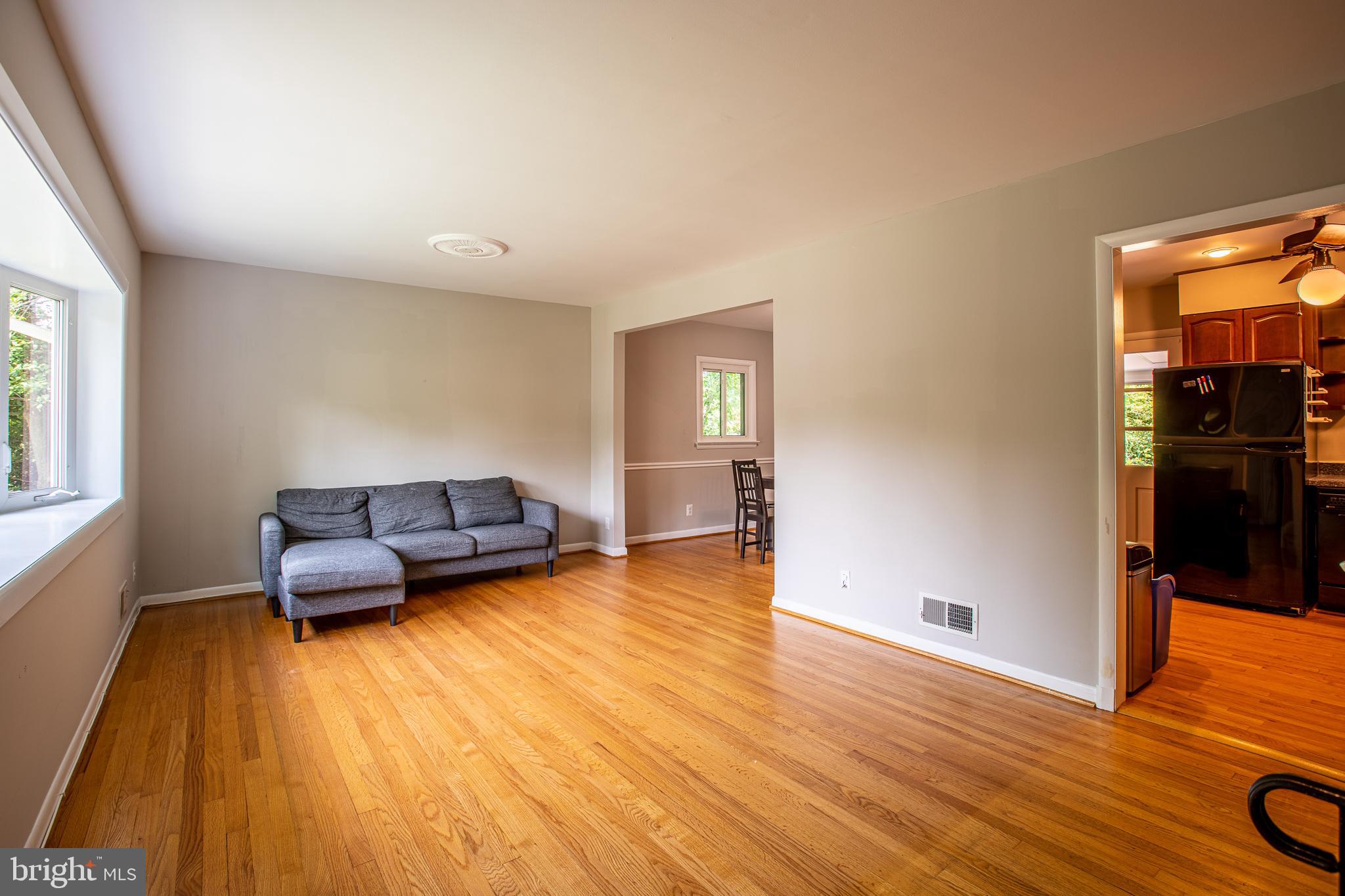 SILVER SPRING - Residential Lease