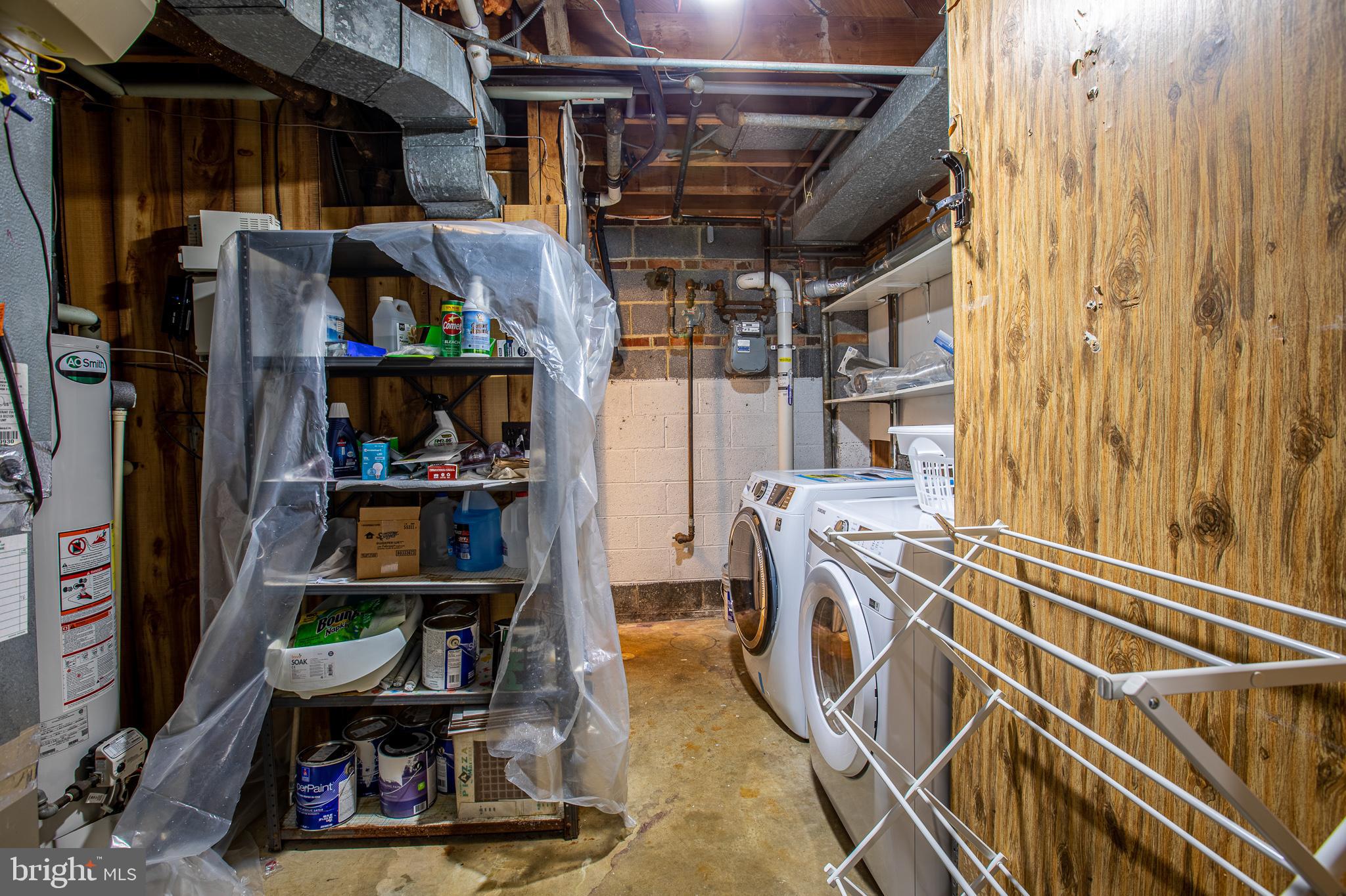 SILVER SPRING - Residential Lease