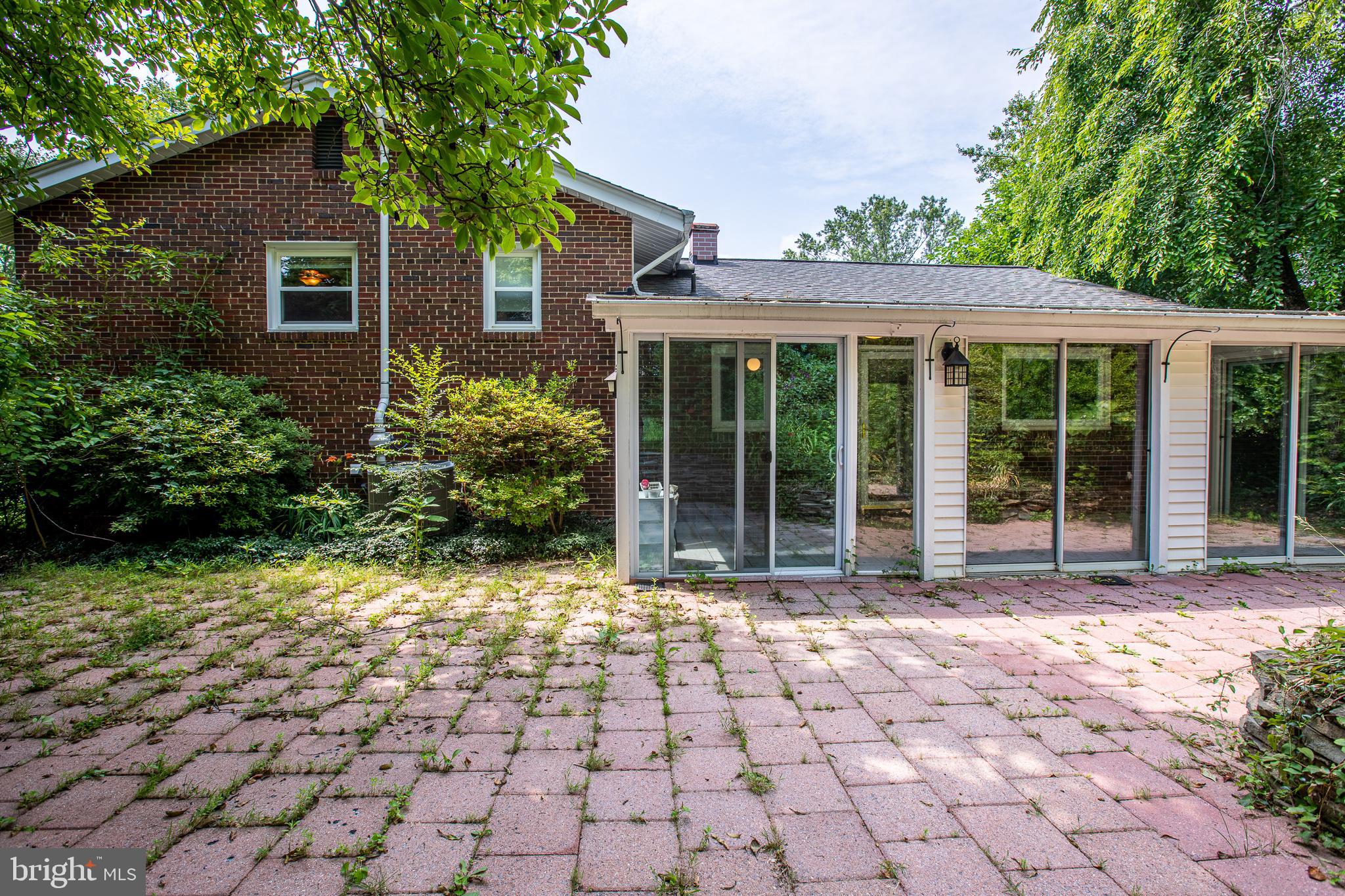 SILVER SPRING - Residential Lease