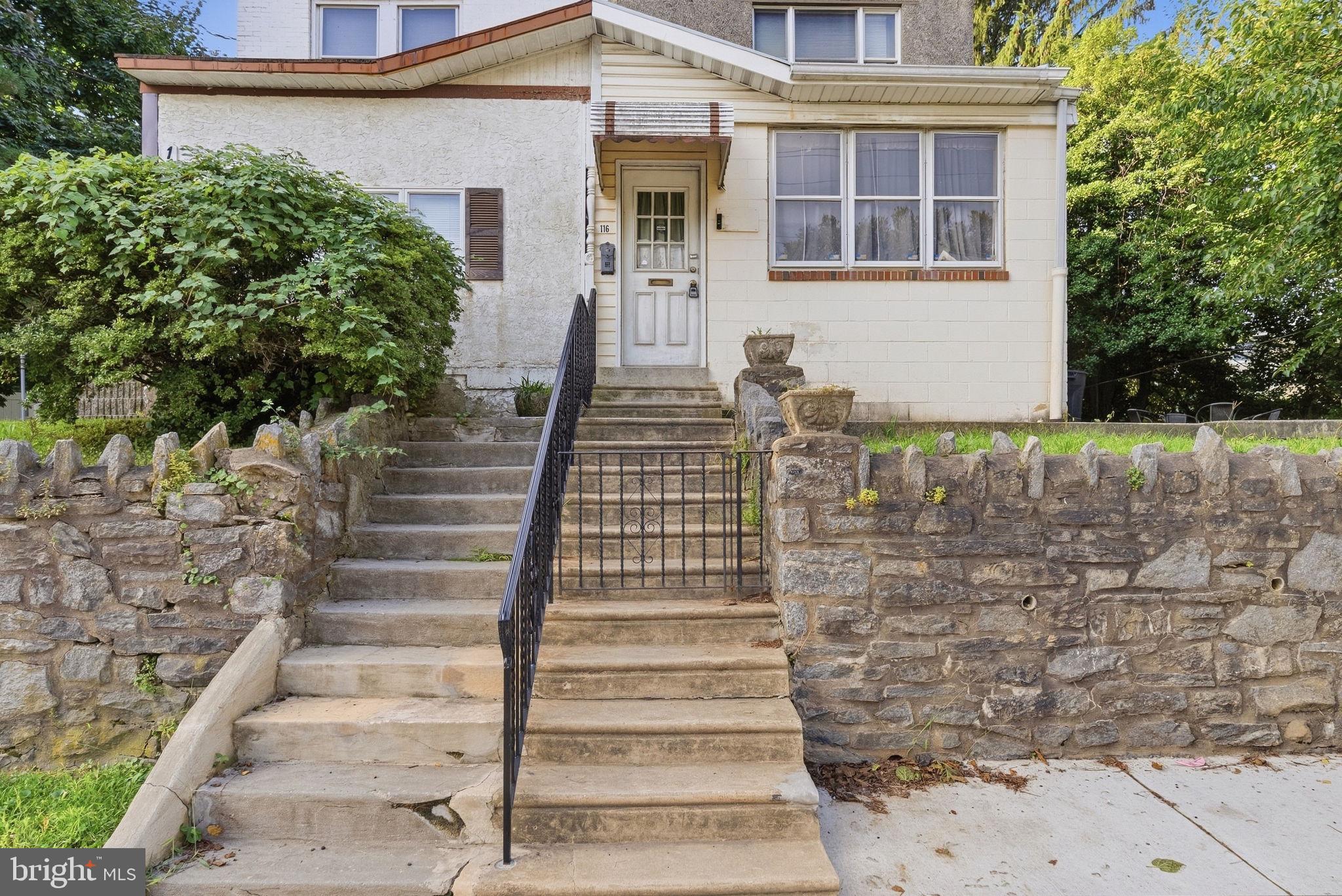 116 N SPRINGFIELD ROAD