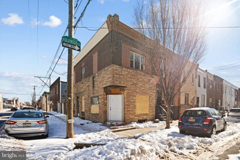 Townhouse For Sale - 1501 S Hollywood Street<br/> PHILADELPHIA, PA 19146