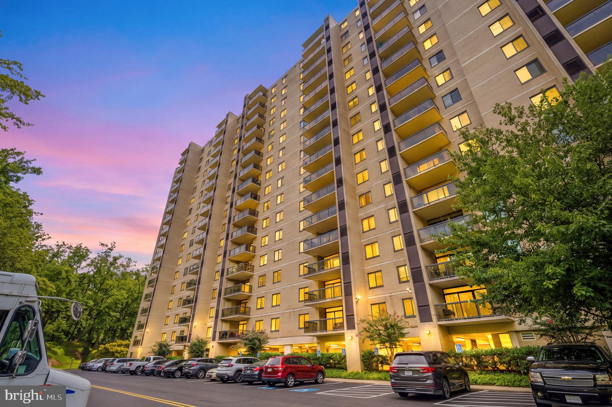 205 YOAKUM PARKWAY 914