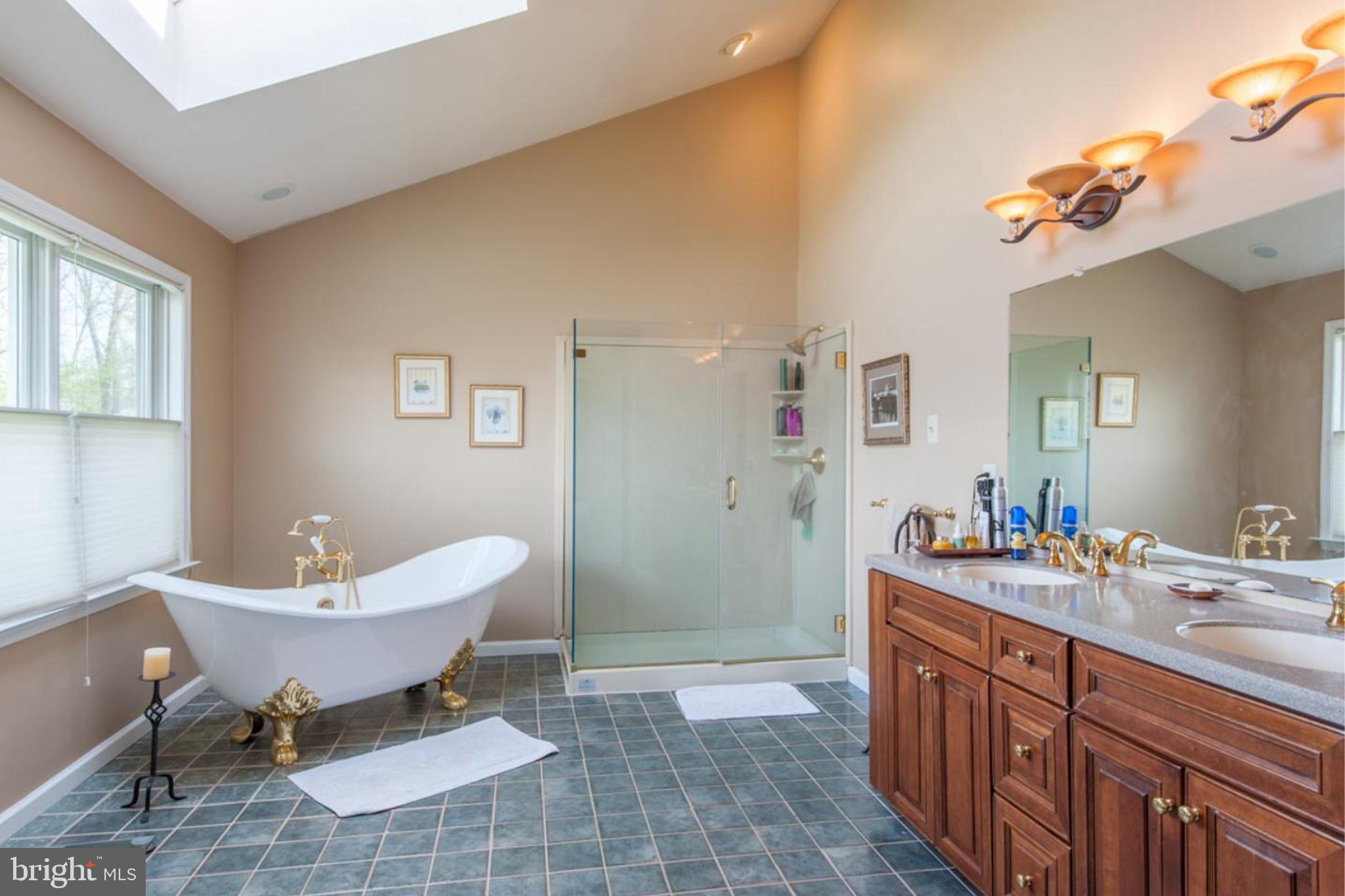 SUMMER LEA - Residential Lease