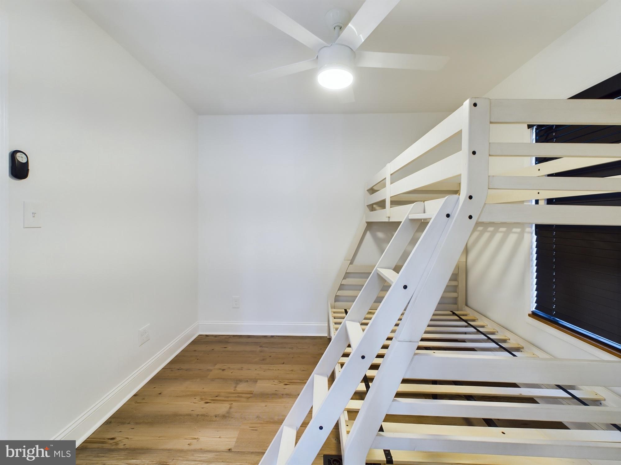 WHISPERING PINE MHP - Residential