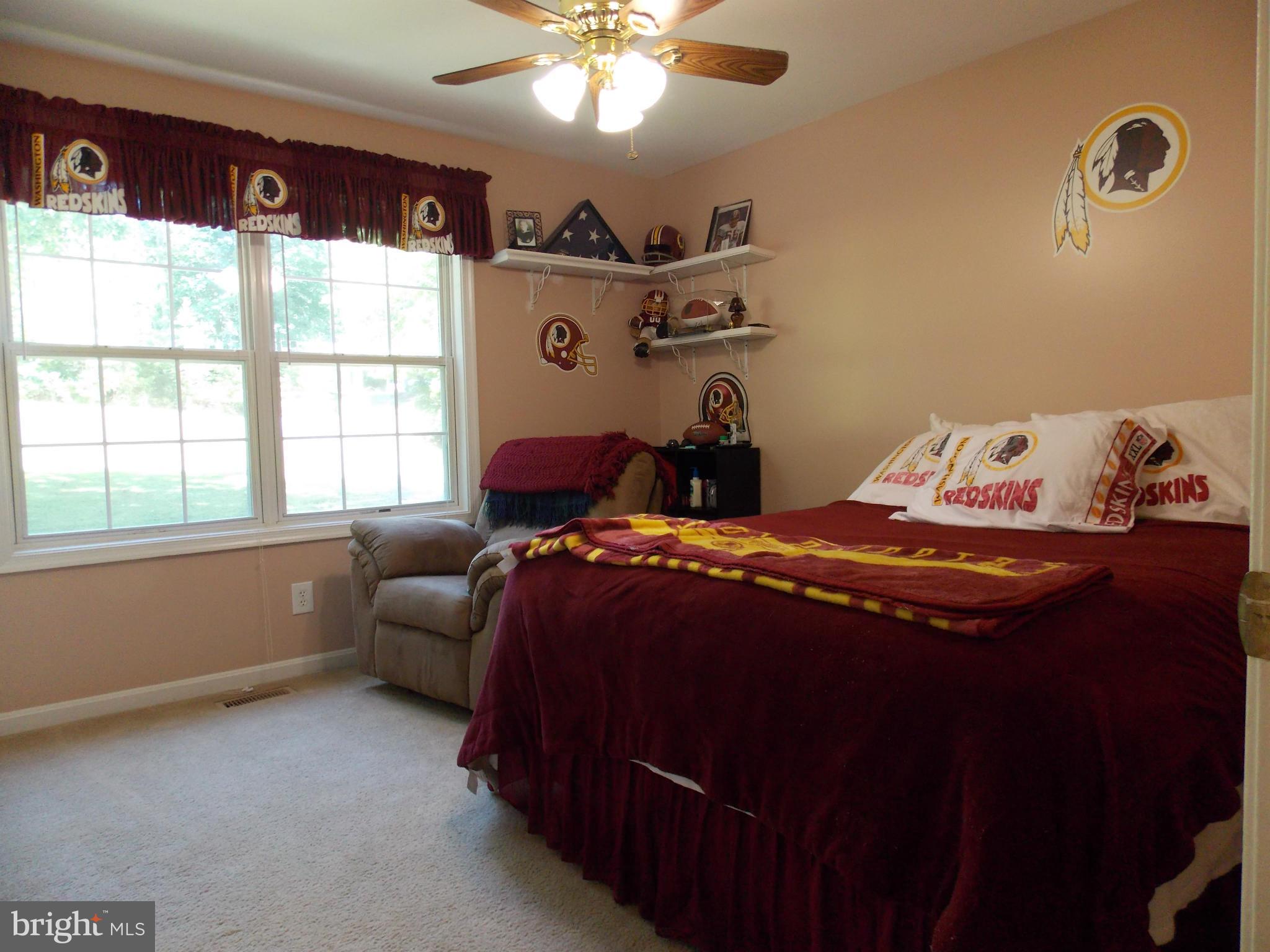 PIEDMONT SQUARE - Residential