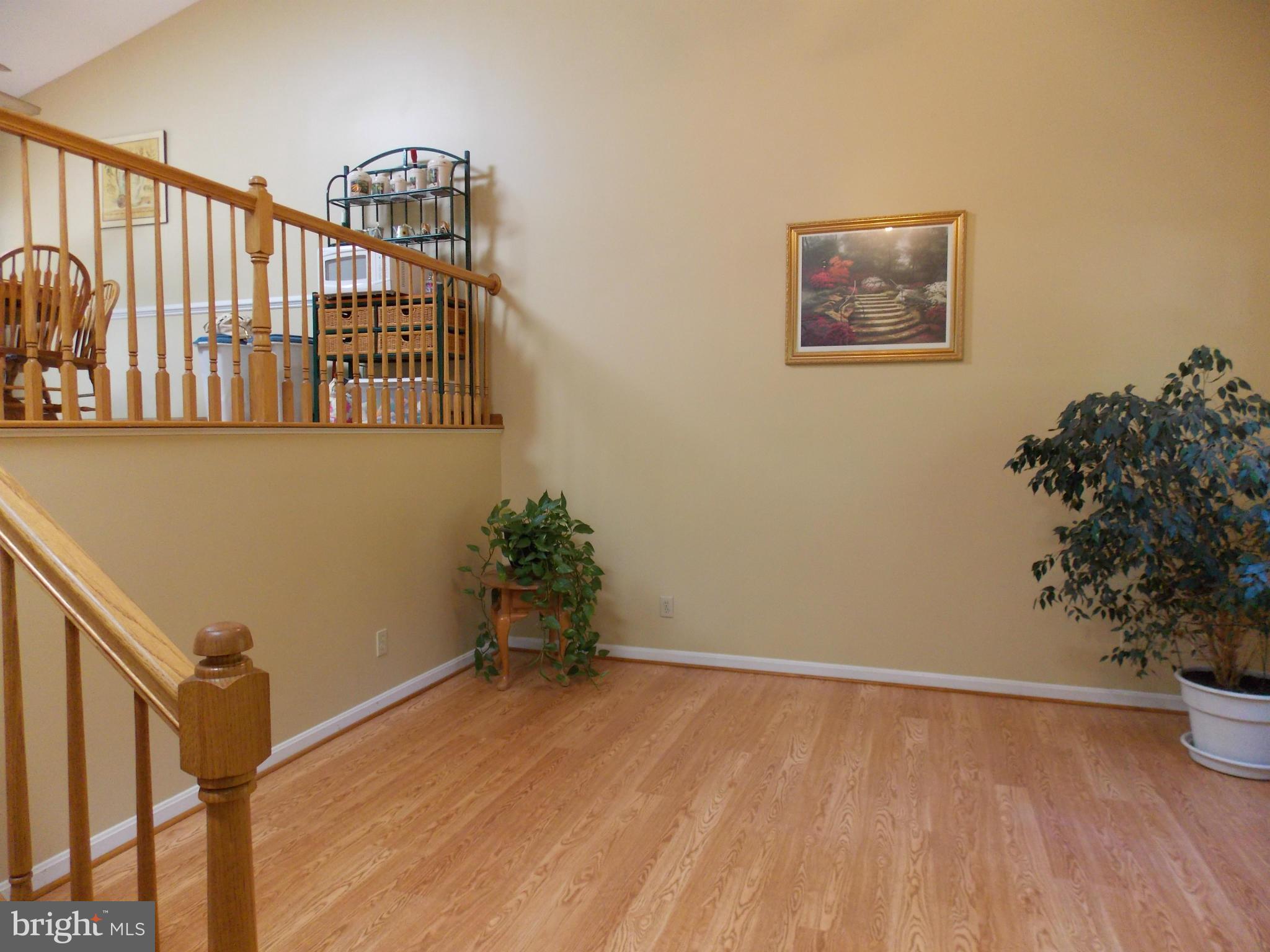 PIEDMONT SQUARE - Residential