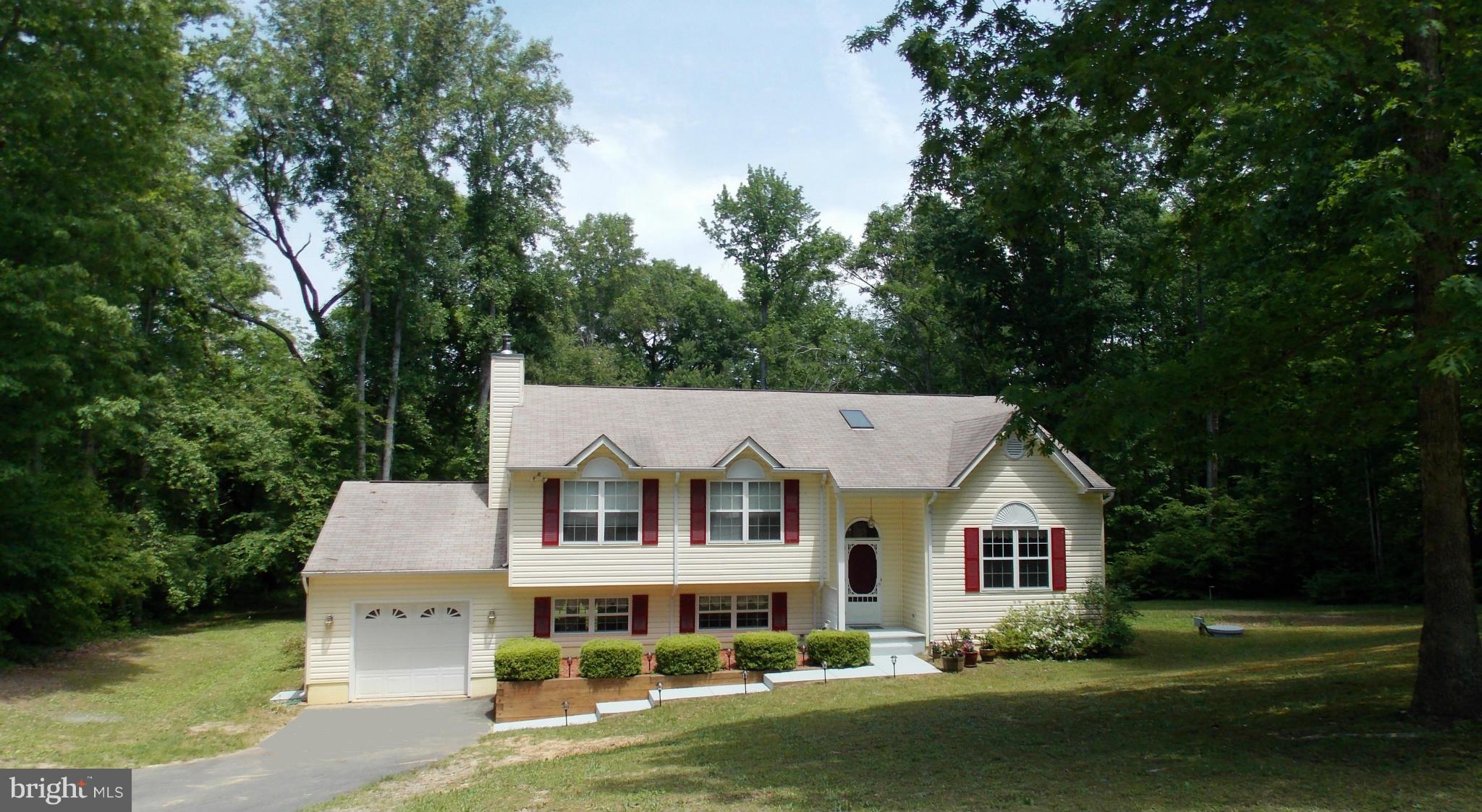 PIEDMONT SQUARE - Residential