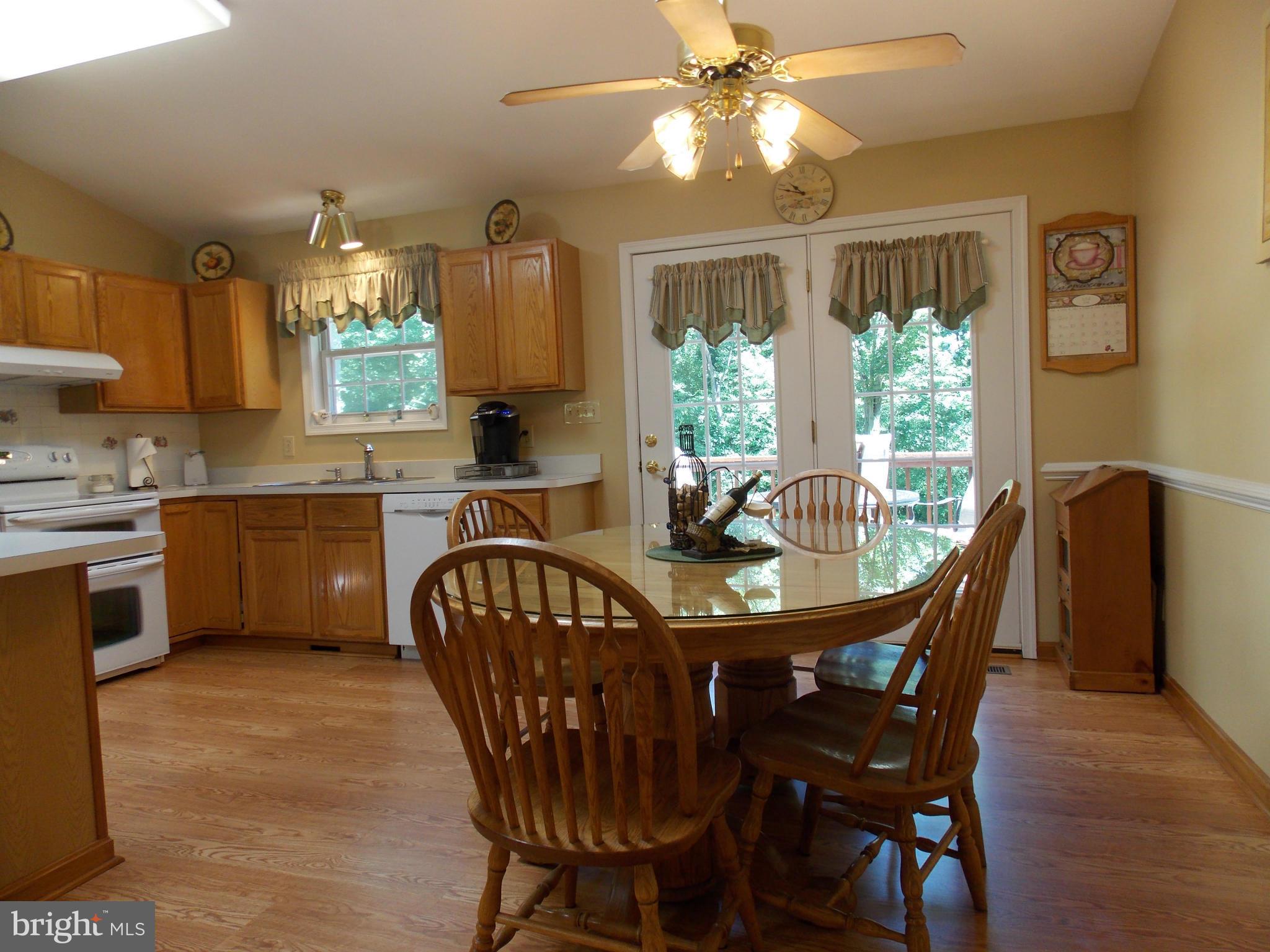 PIEDMONT SQUARE - Residential