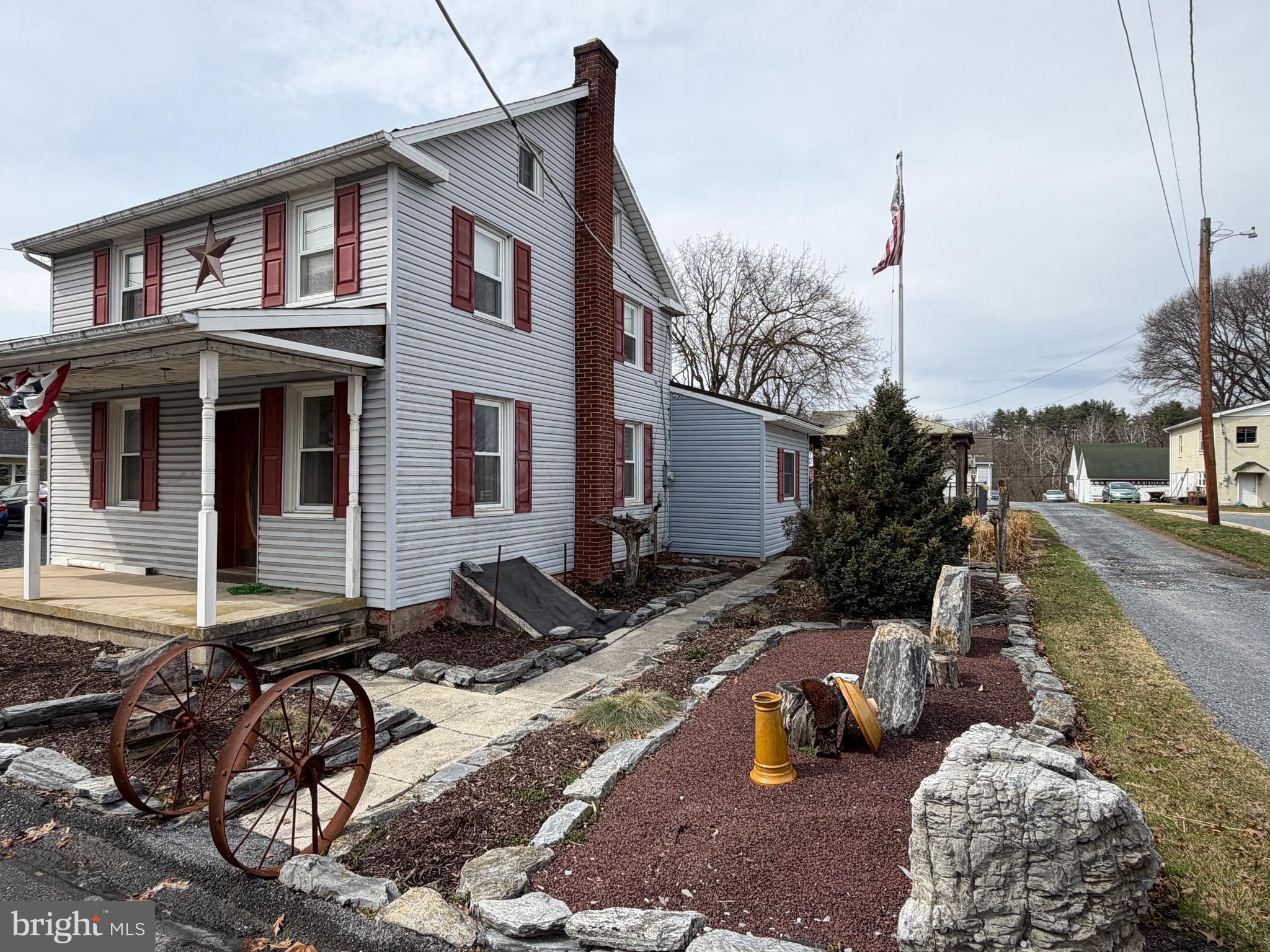 HUMMELSTOWN - Residential