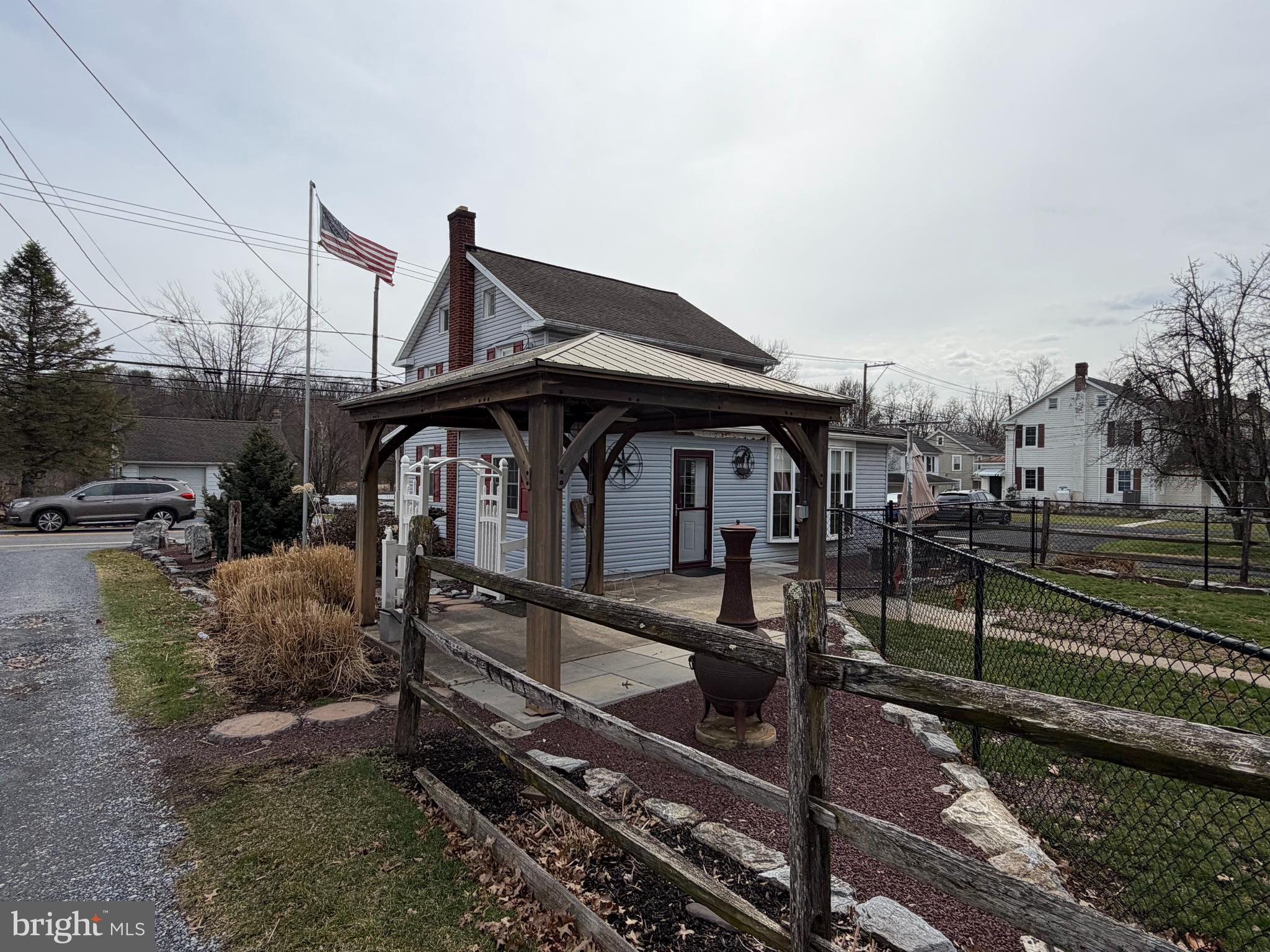 HUMMELSTOWN - Residential