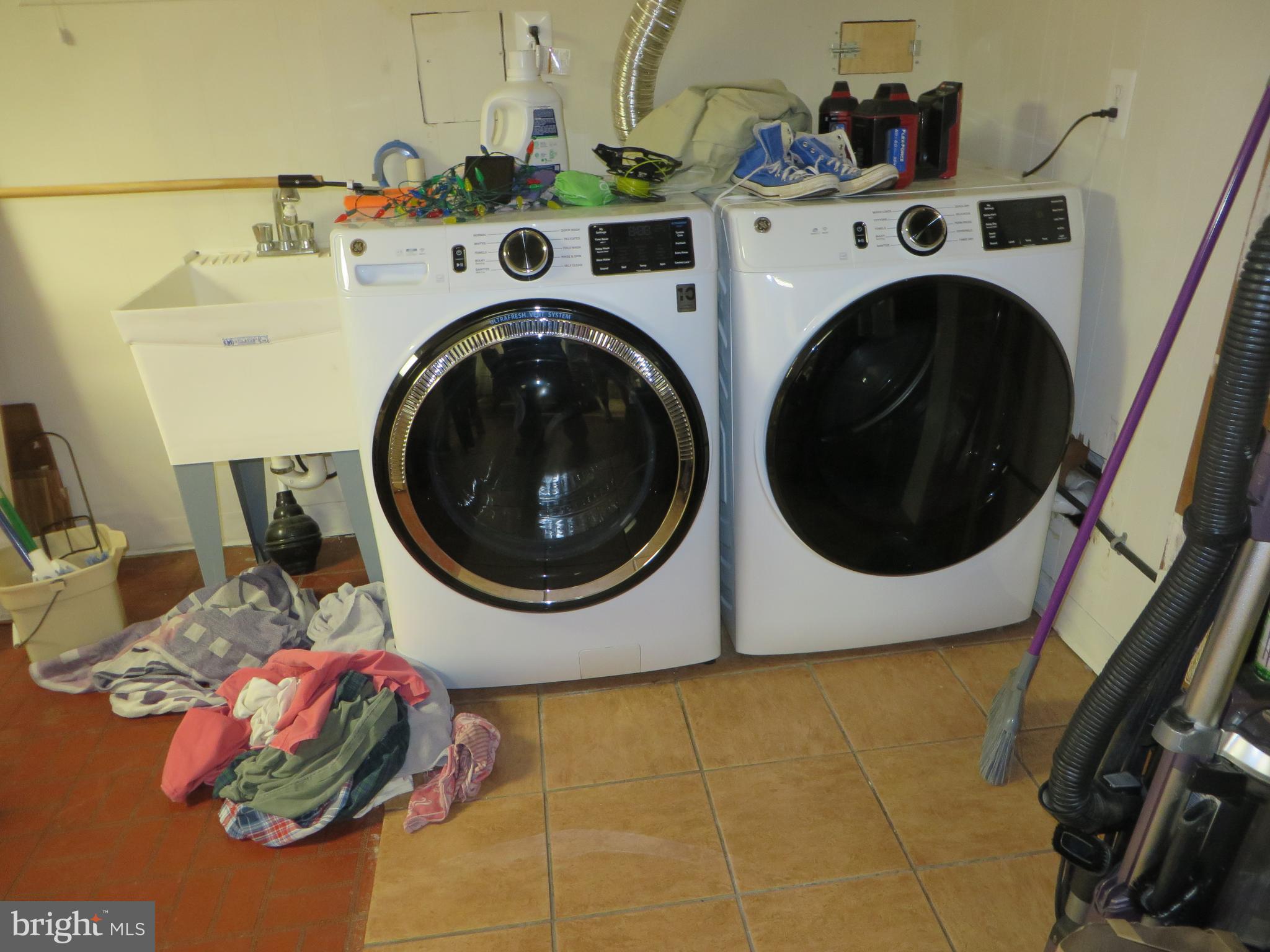 OFFUTT VILLAGE - Residential Lease