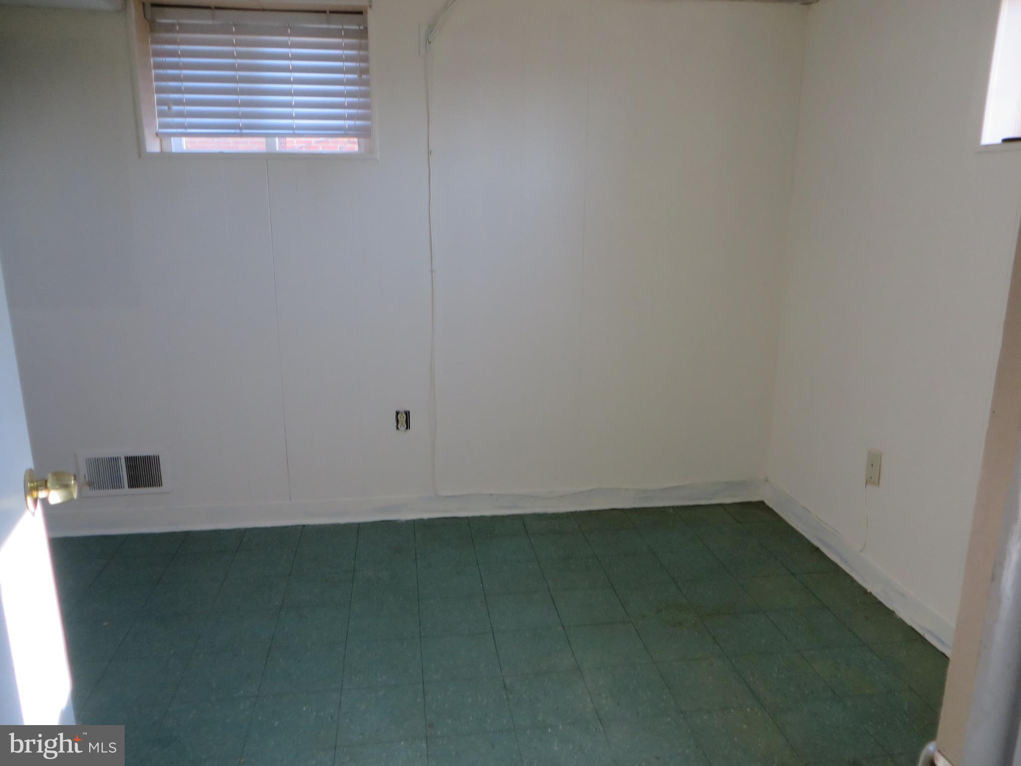 OFFUTT VILLAGE - Residential Lease