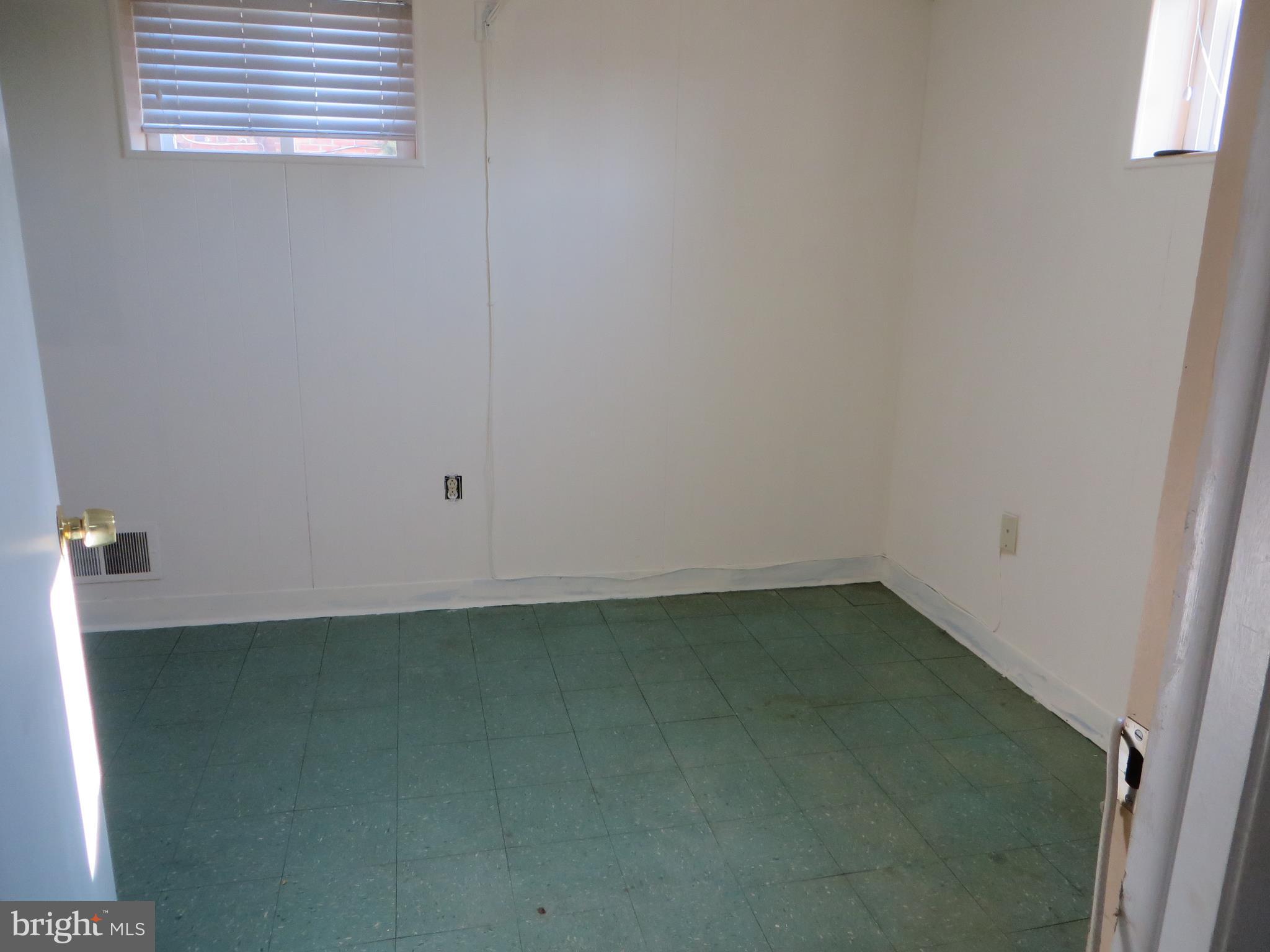 OFFUTT VILLAGE - Residential Lease