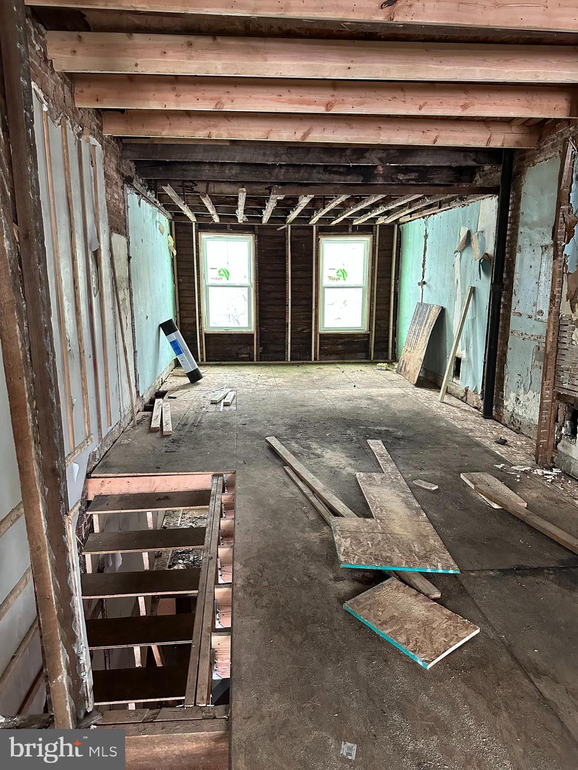 EAST BALTIMORE MIDWAY - Residential