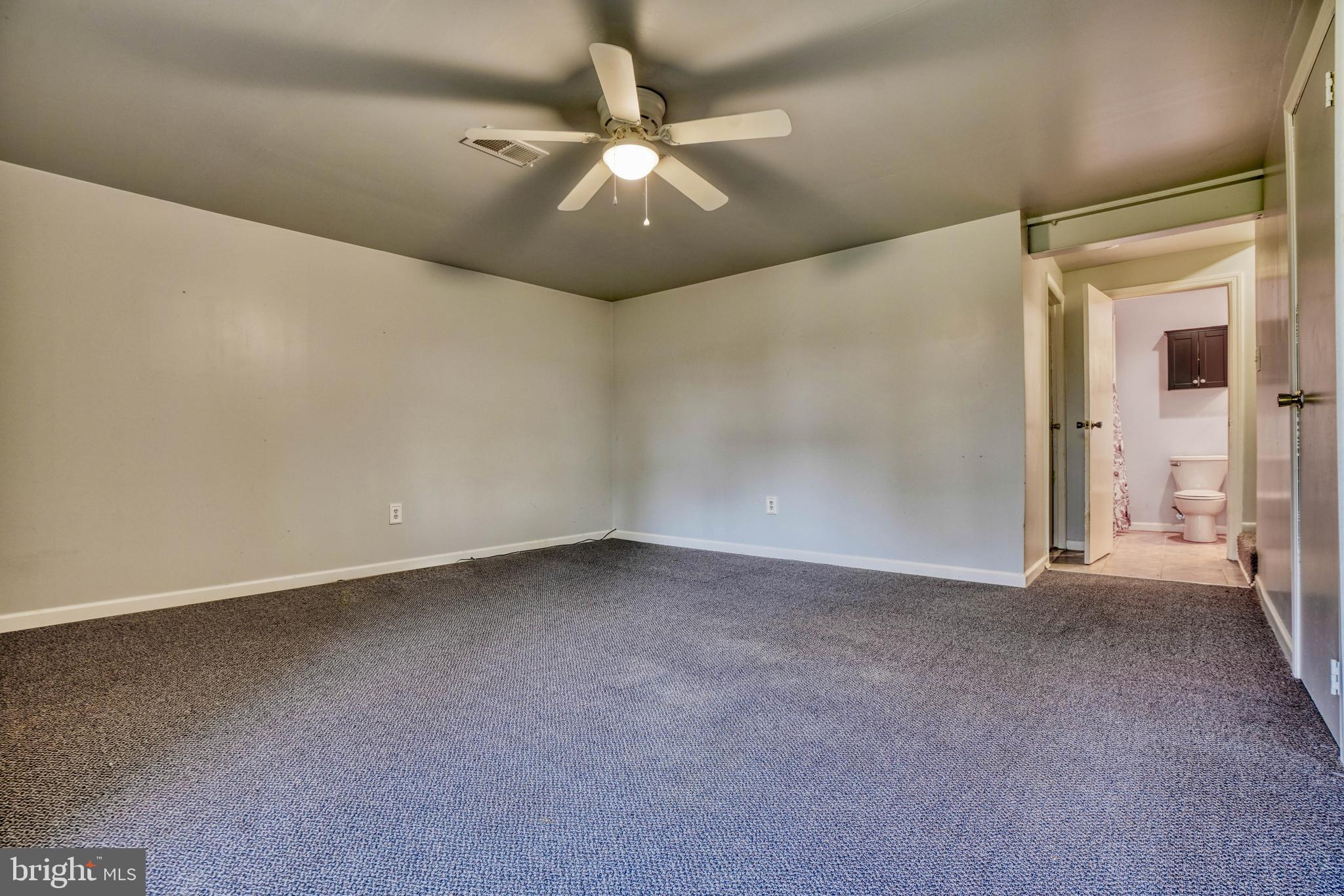 CONSTANT FRIENDSHIP - Residential