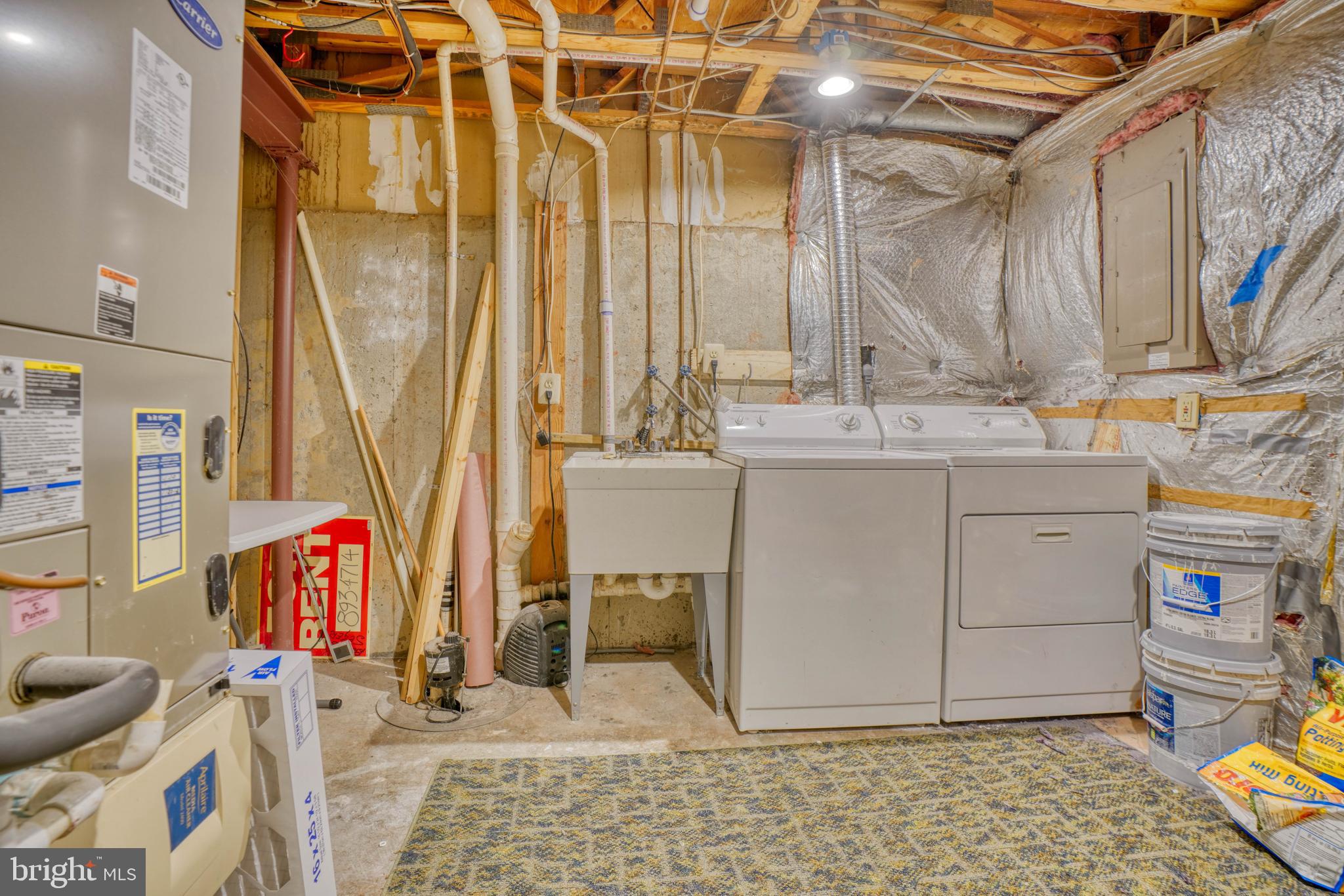 CONSTANT FRIENDSHIP - Residential