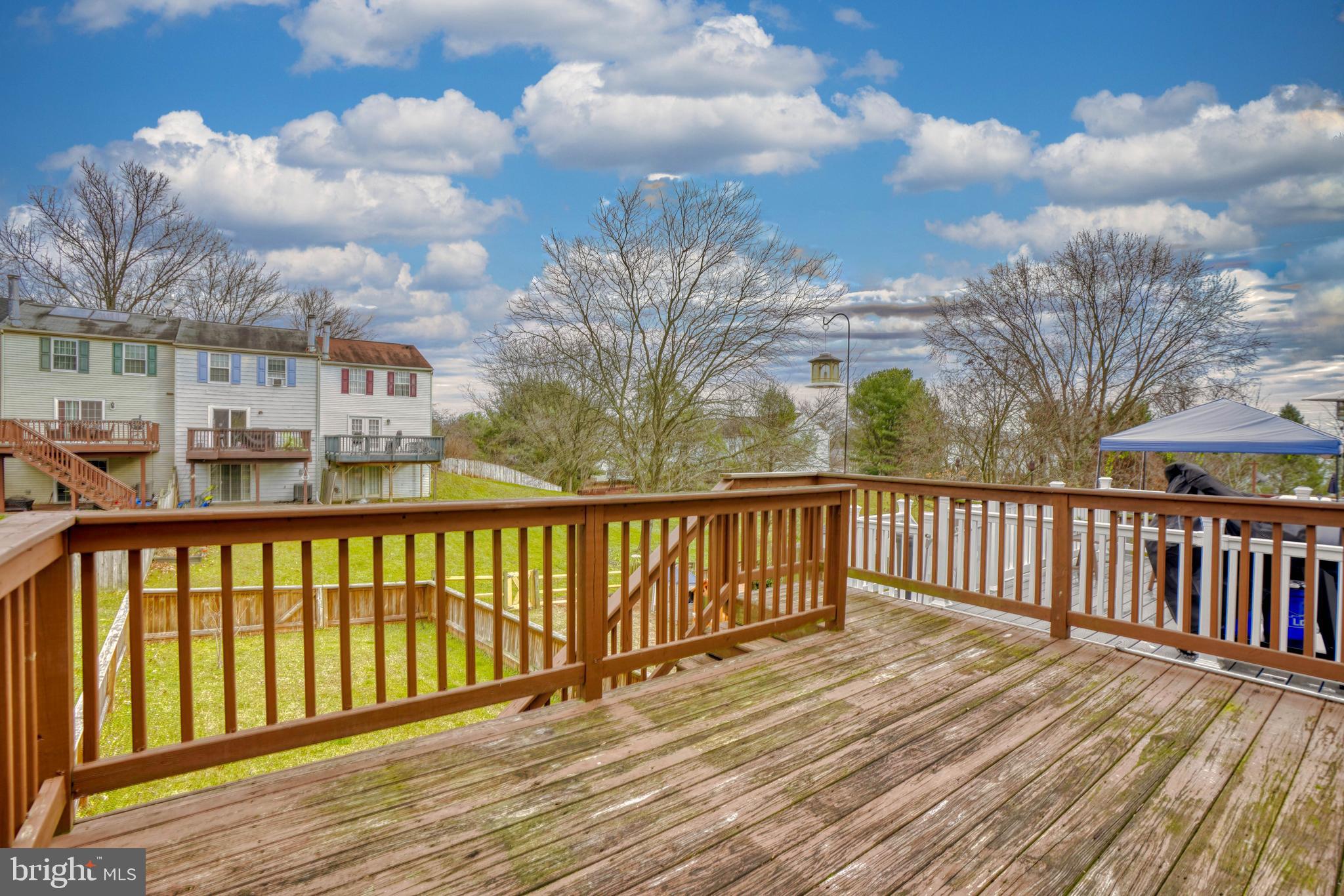 CONSTANT FRIENDSHIP - Residential