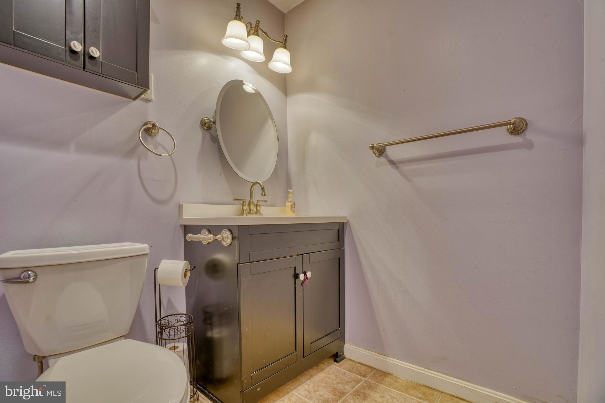 CONSTANT FRIENDSHIP - Residential