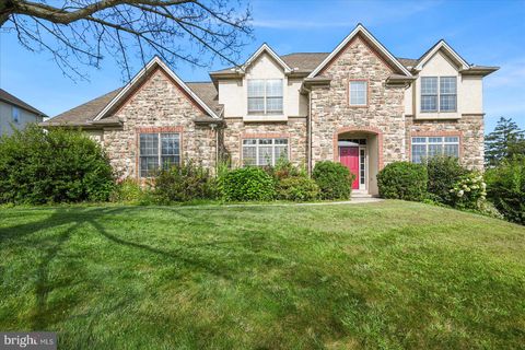 704 GODDARD DRIVE YORK PA 17402