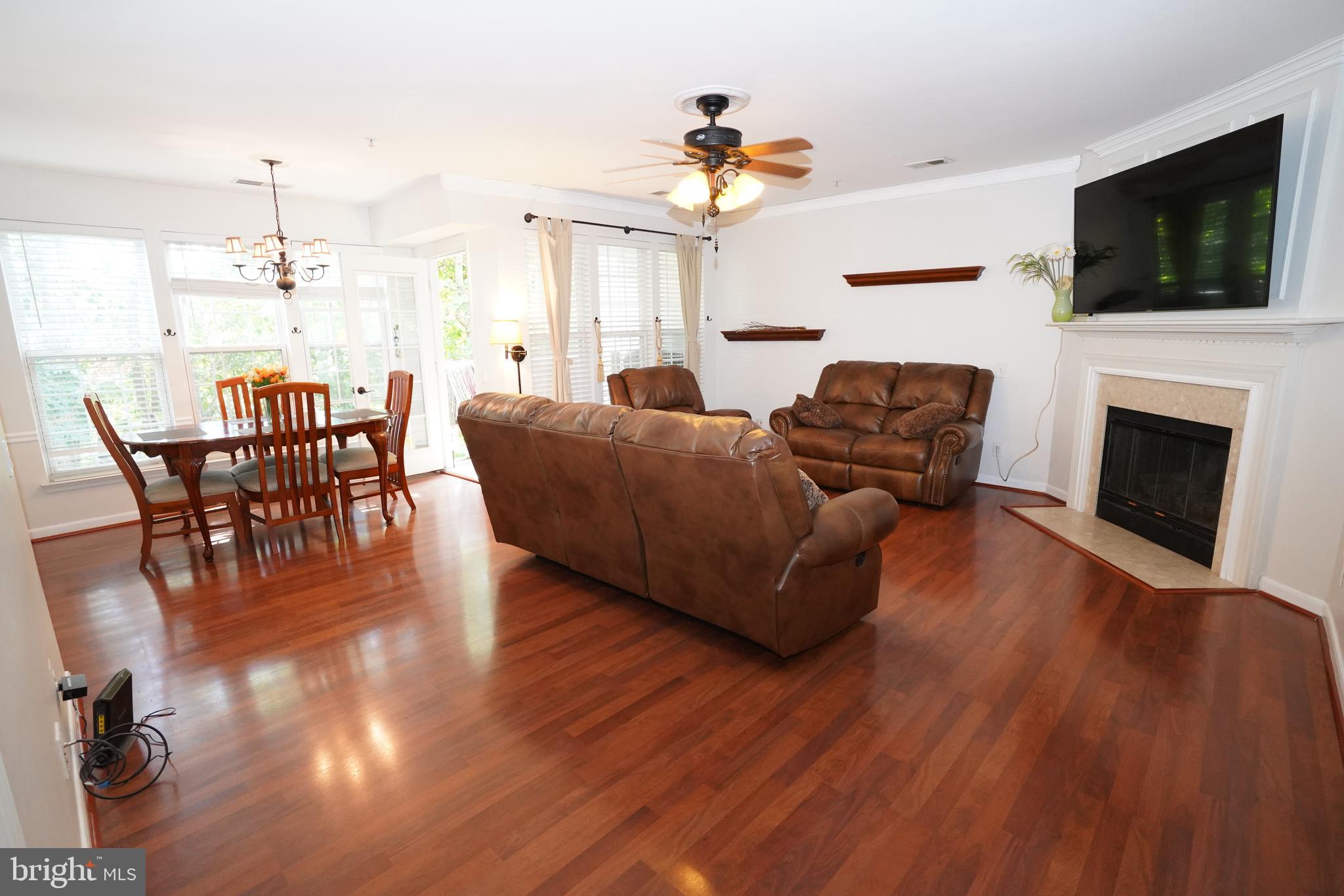 FAIR LAKES - Residential