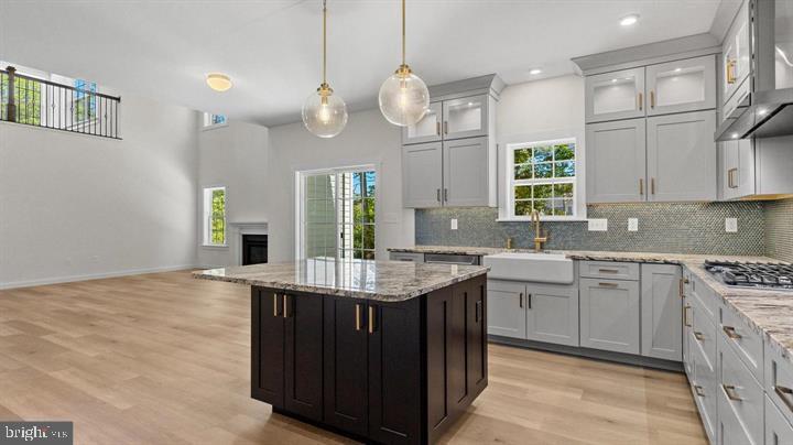 BISHOP WOODS - Residential