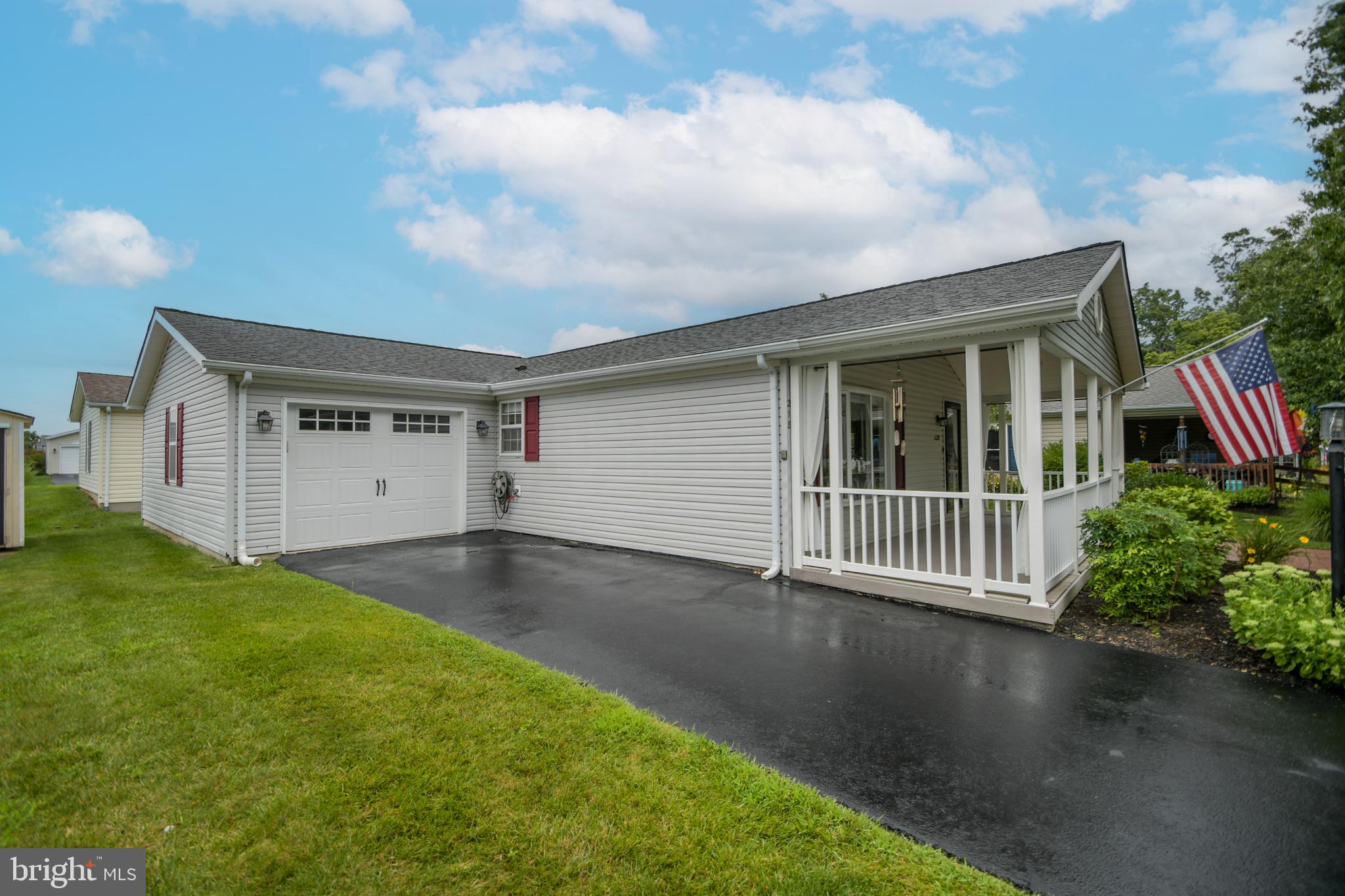 218 DOVE COURT
