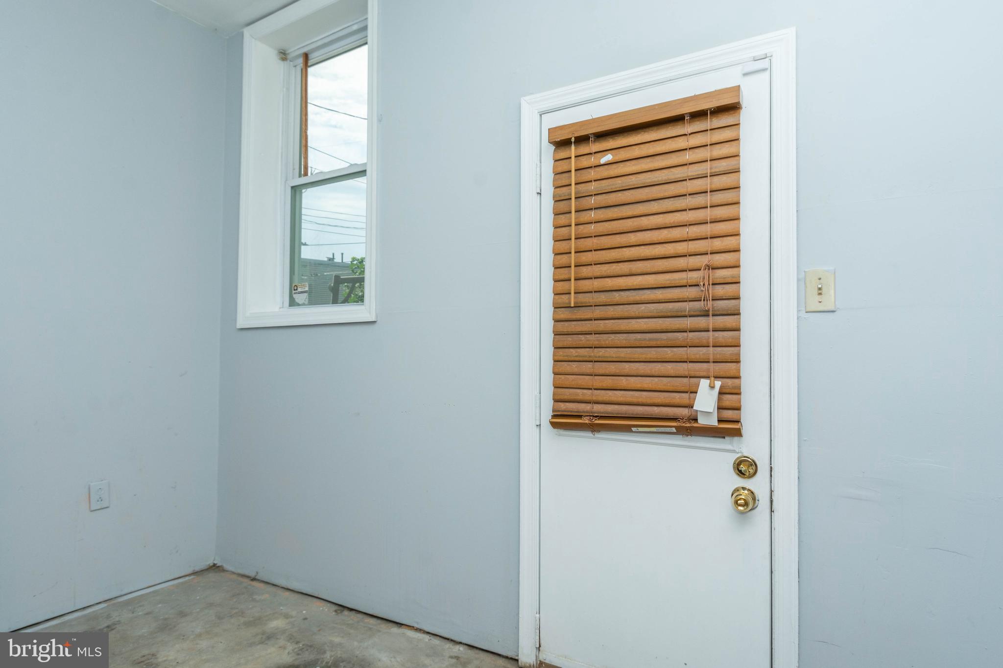 EAST BALTIMORE MIDWAY - Residential