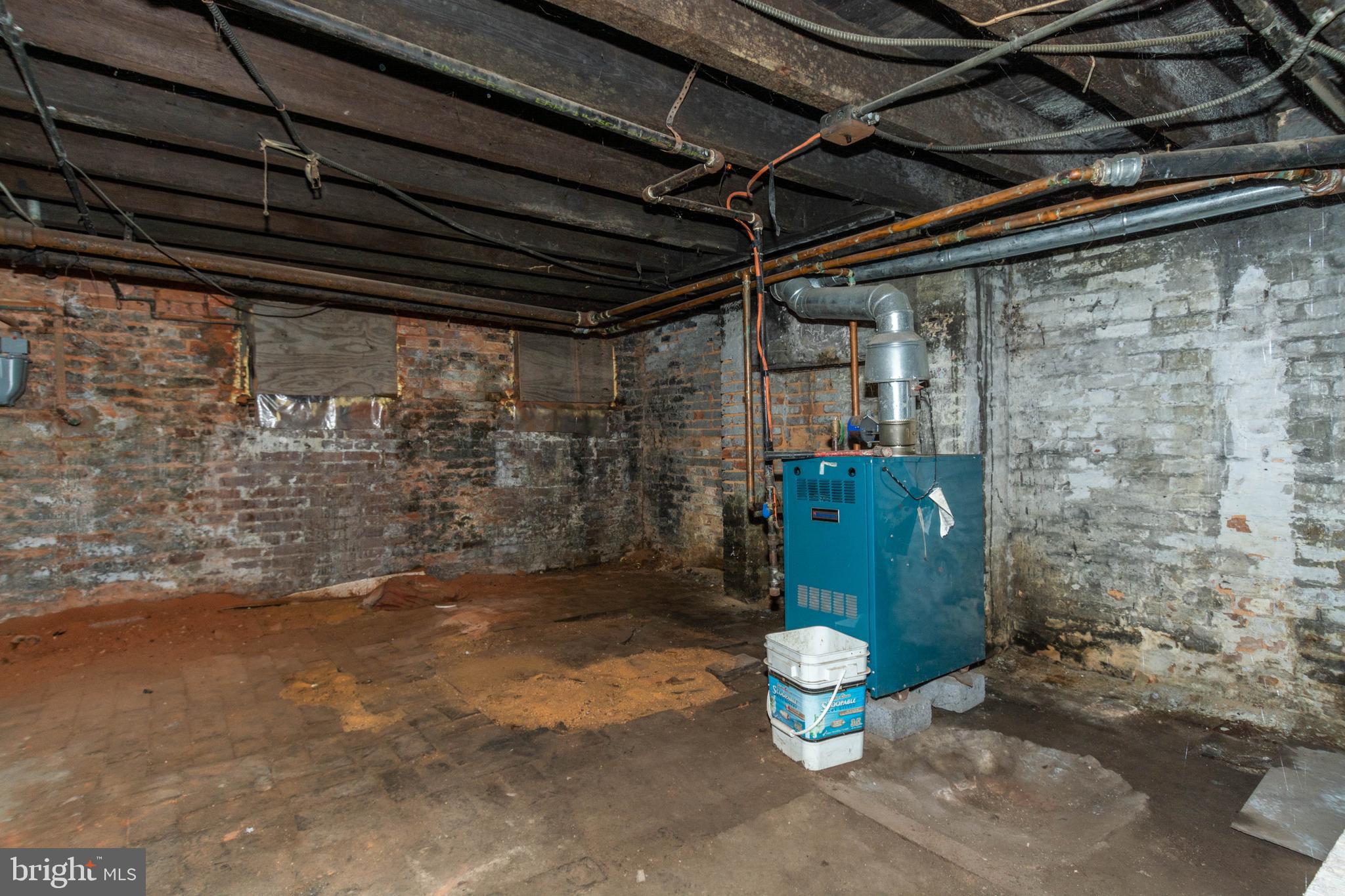 EAST BALTIMORE MIDWAY - Residential