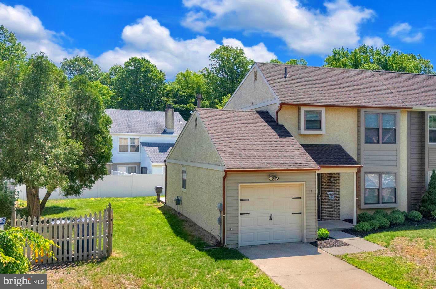 14 JACAMAR DRIVE