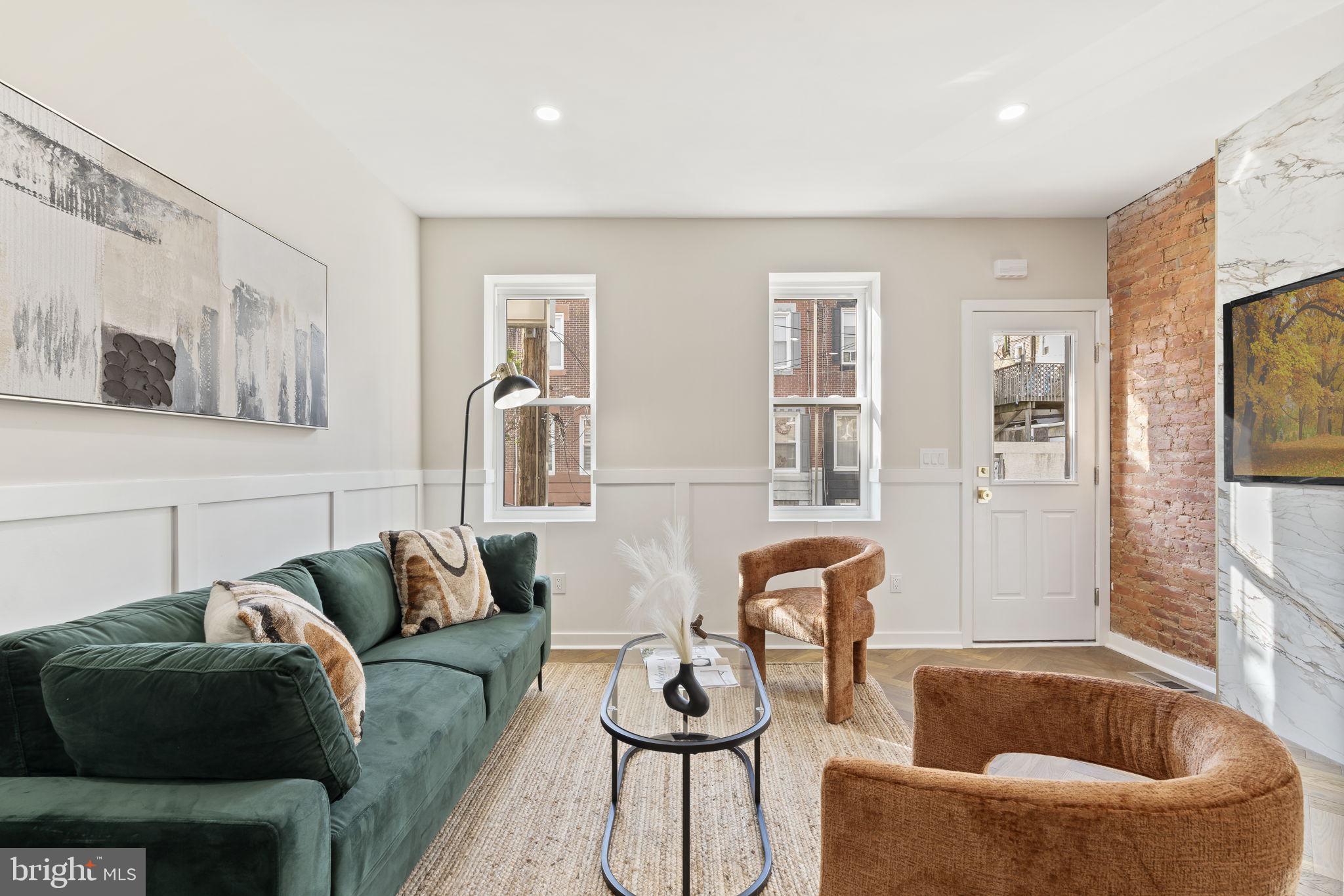 2319 TULIP STREET