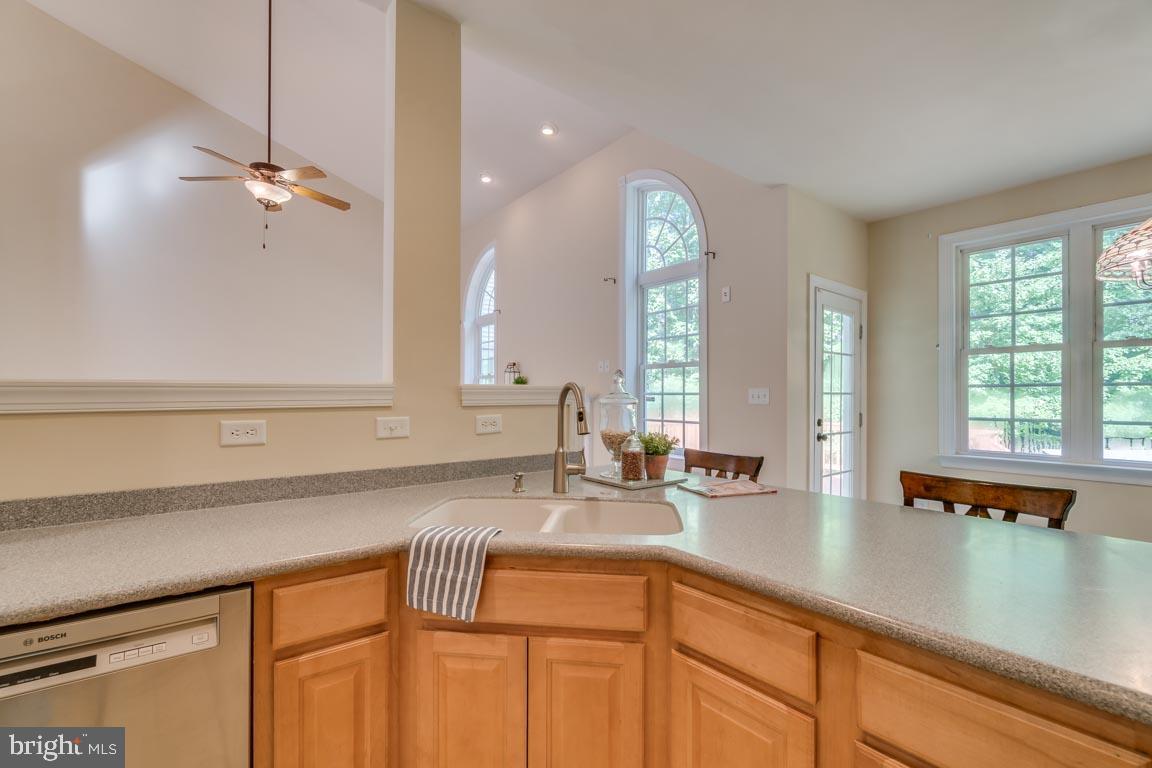 MANSFIELD MANOR - Residential