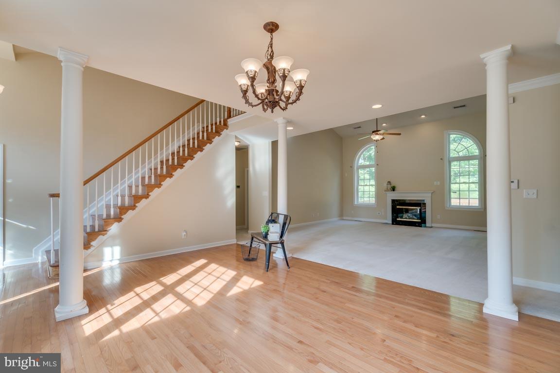 MANSFIELD MANOR - Residential